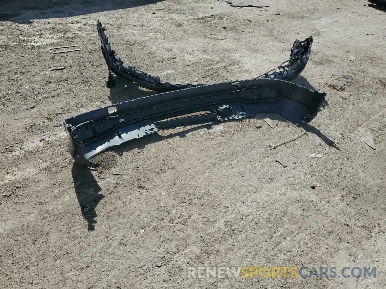 13 Photograph of a damaged car WA1B4AFYXK2027241 AUDI SQ5 2019