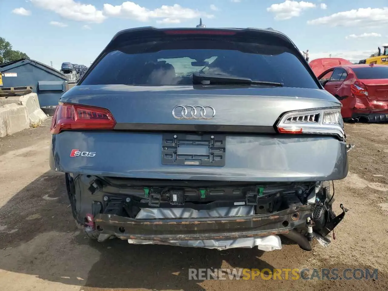 6 Photograph of a damaged car WA1B4AFYXK2027241 AUDI SQ5 2019
