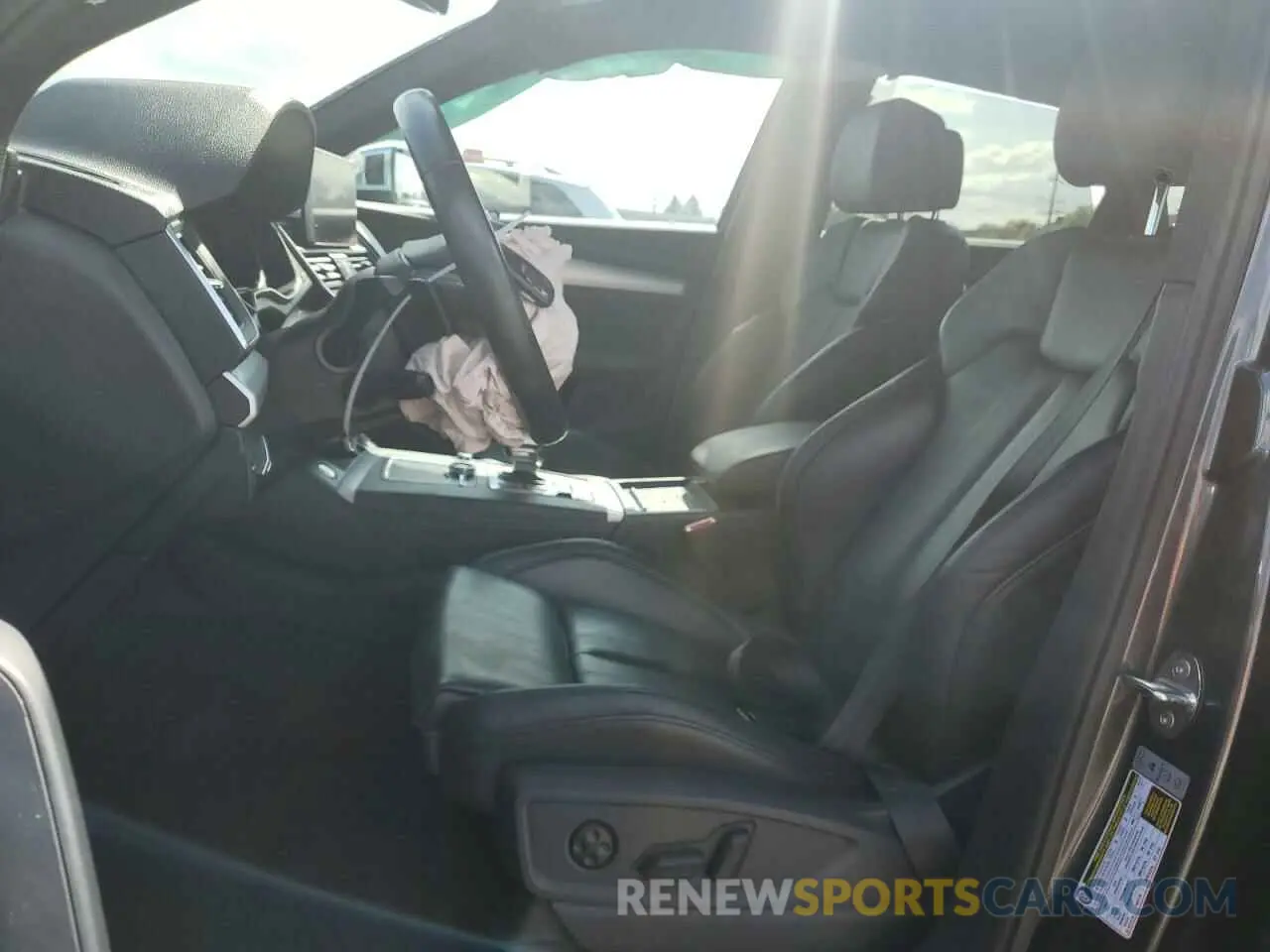 7 Photograph of a damaged car WA1B4AFYXK2027241 AUDI SQ5 2019