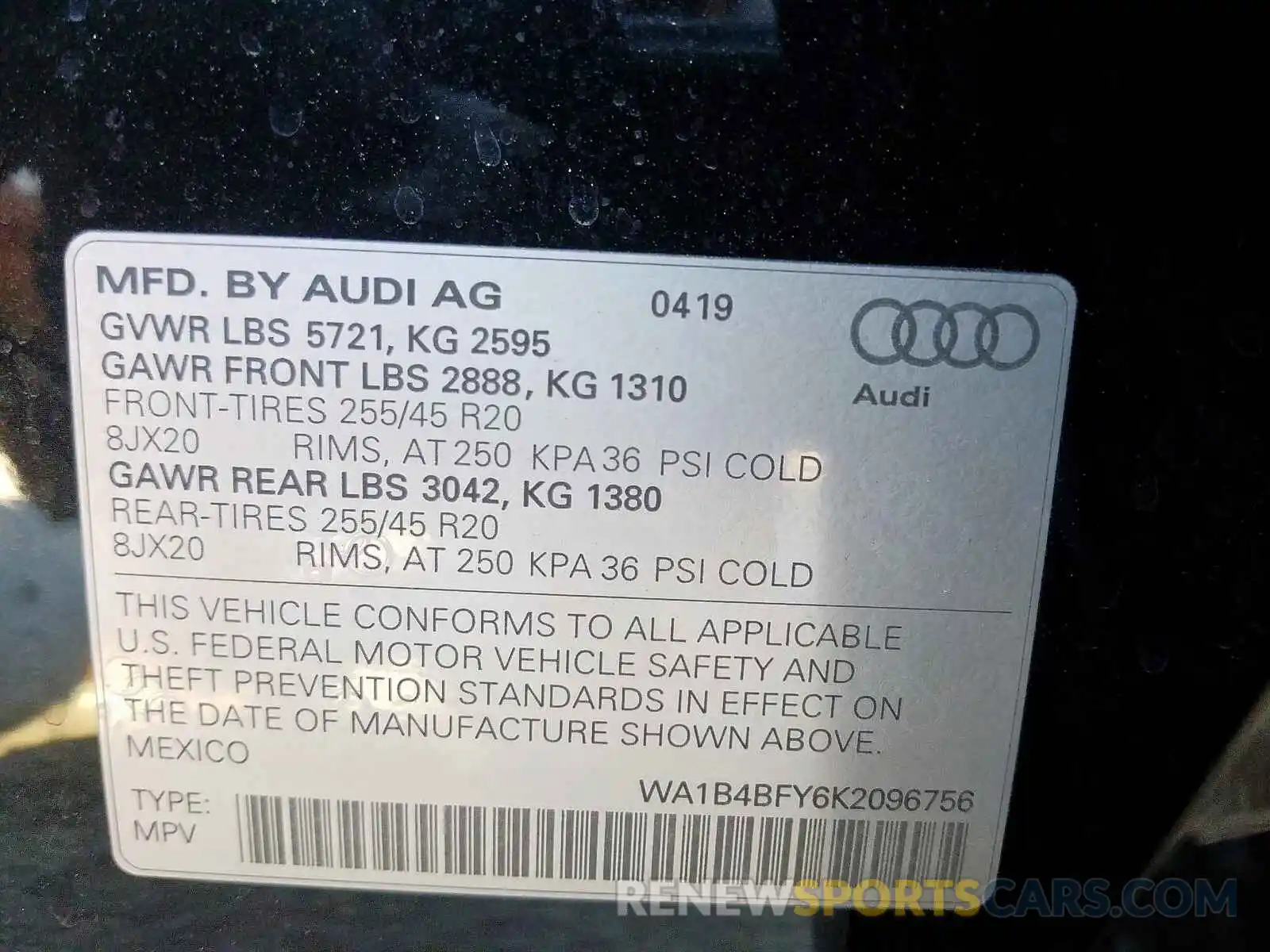 10 Photograph of a damaged car WA1B4BFY6K2096756 AUDI SQ5 2019