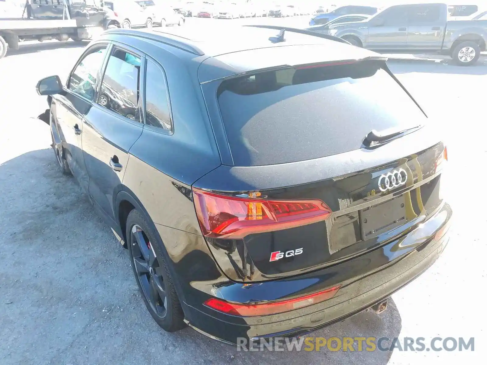 3 Photograph of a damaged car WA1B4BFY6K2096756 AUDI SQ5 2019