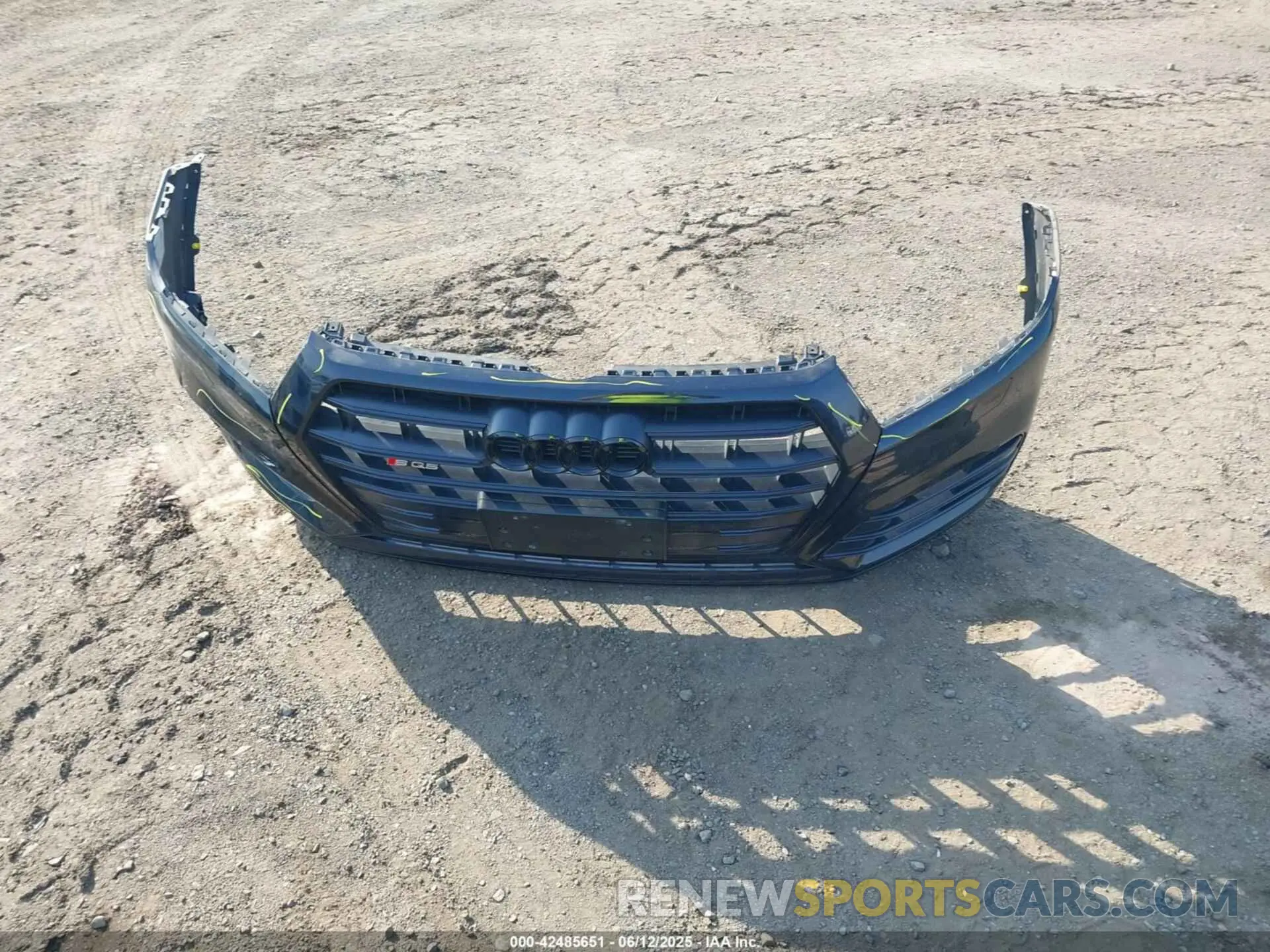 12 Photograph of a damaged car WA1B4BFY8K2055447 AUDI SQ5 2019