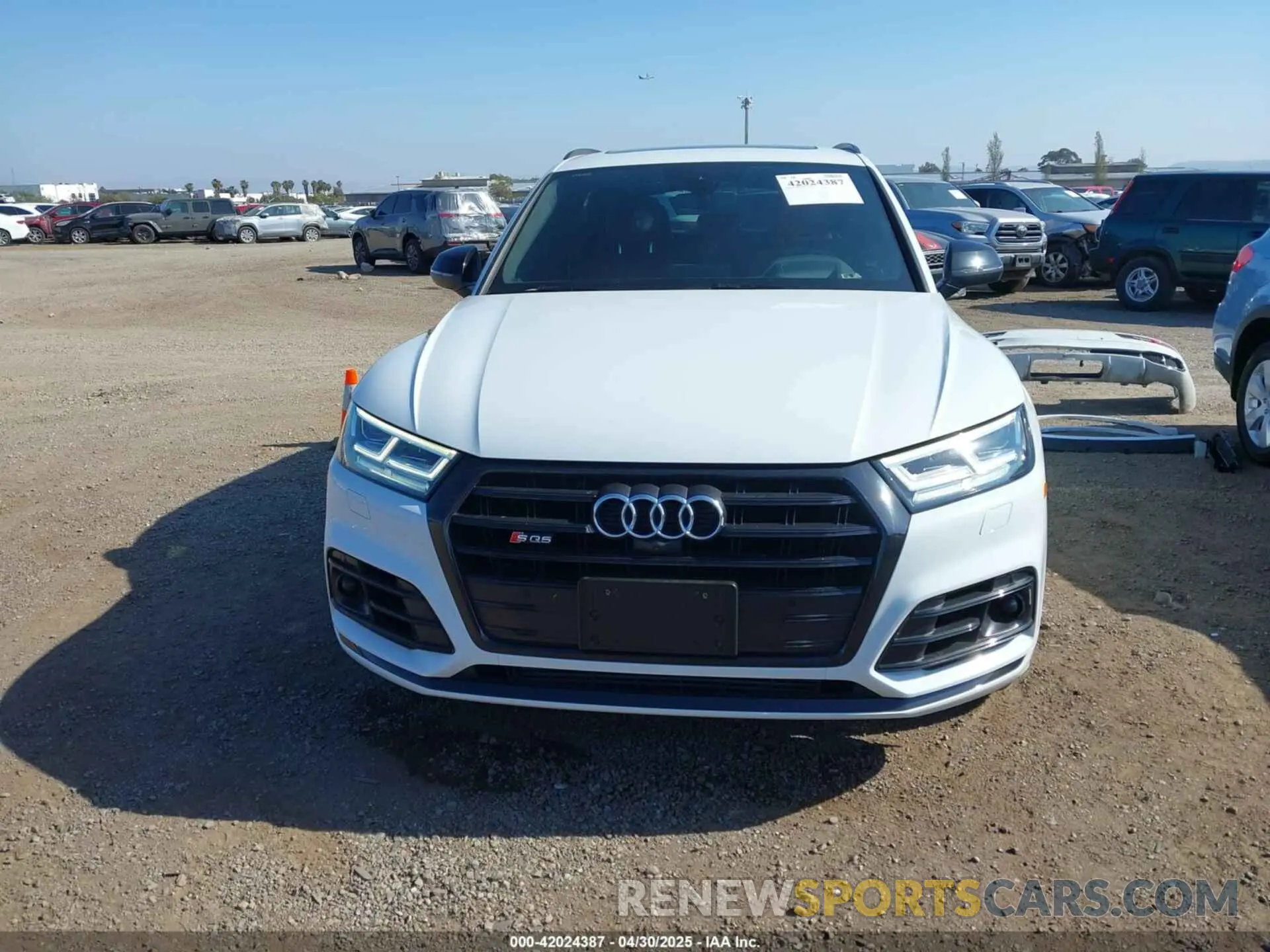 13 Photograph of a damaged car WA1C4AFY4K2131017 AUDI SQ5 2019