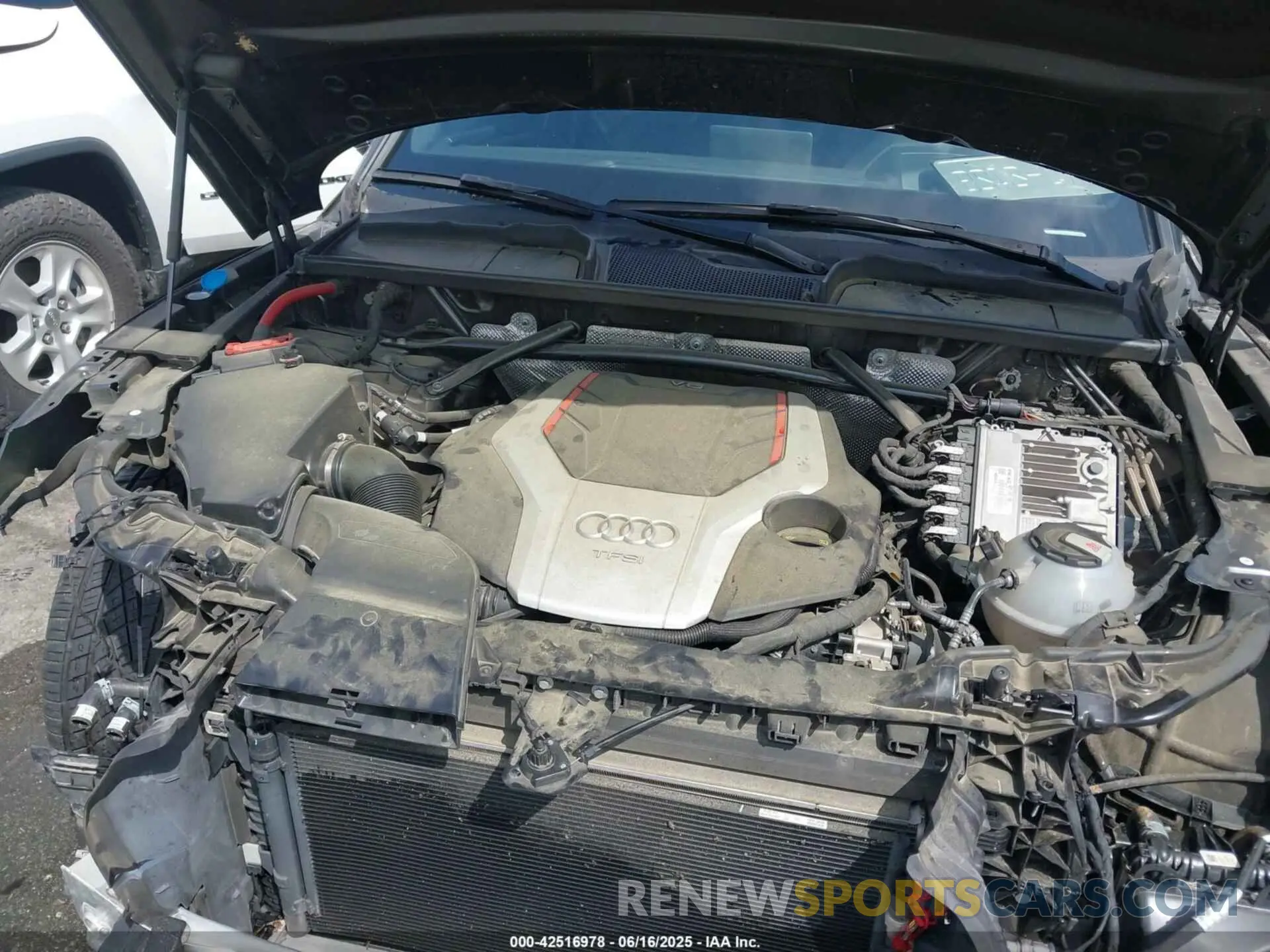 10 Photograph of a damaged car WA1C4AFY5K2029449 AUDI SQ5 2019