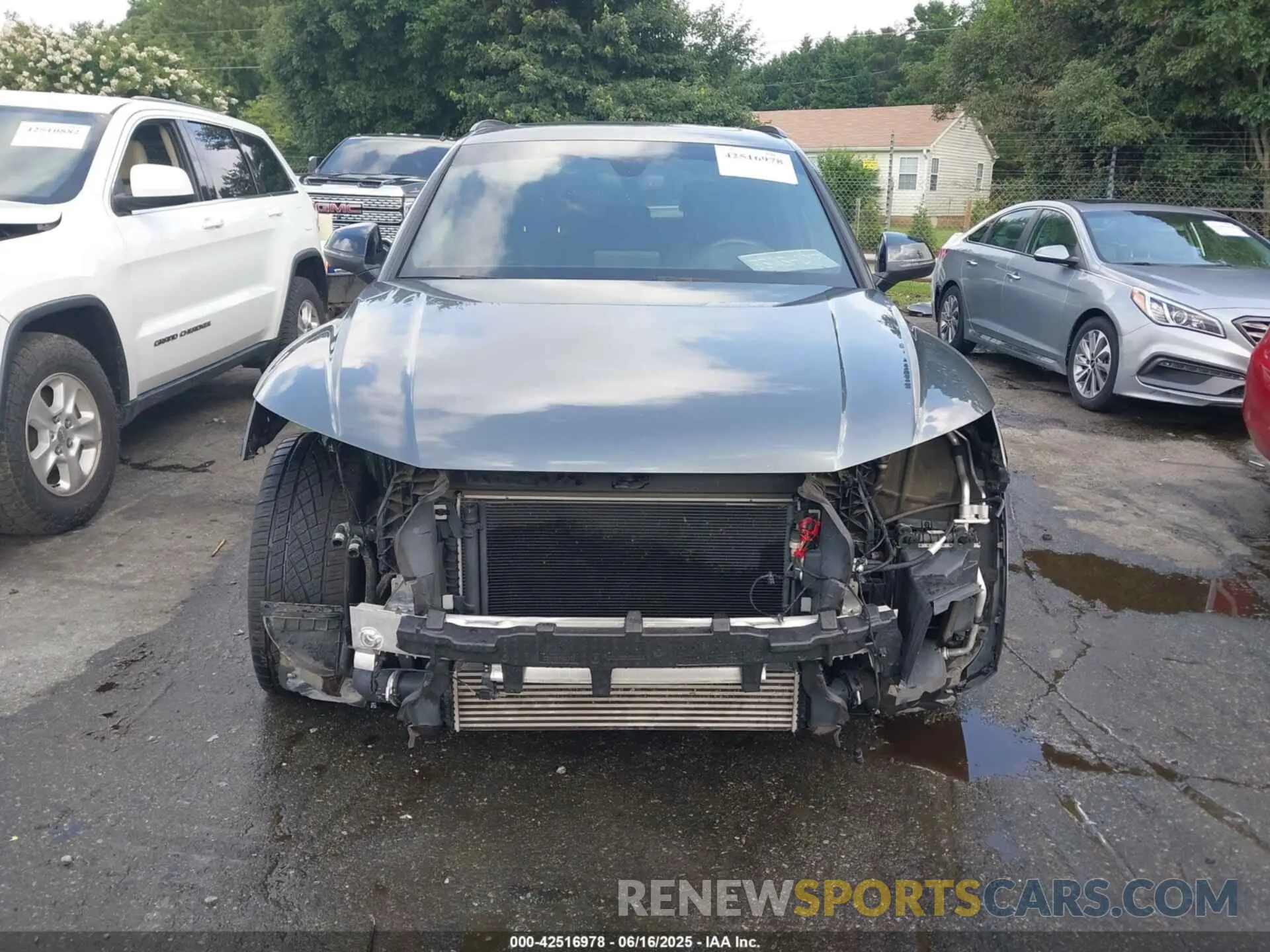 12 Photograph of a damaged car WA1C4AFY5K2029449 AUDI SQ5 2019