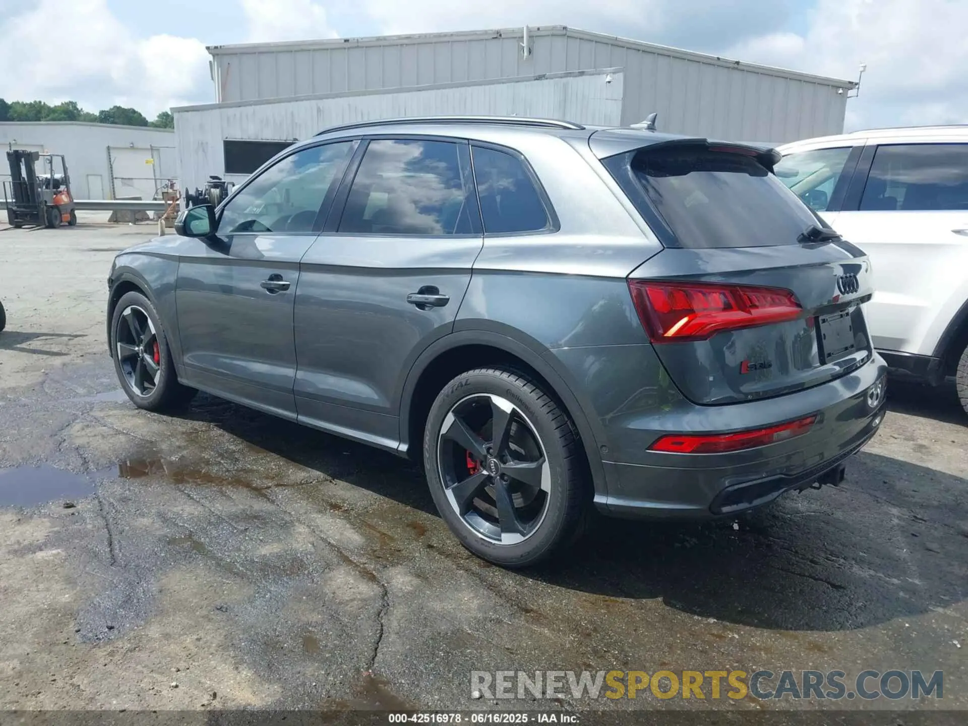 3 Photograph of a damaged car WA1C4AFY5K2029449 AUDI SQ5 2019
