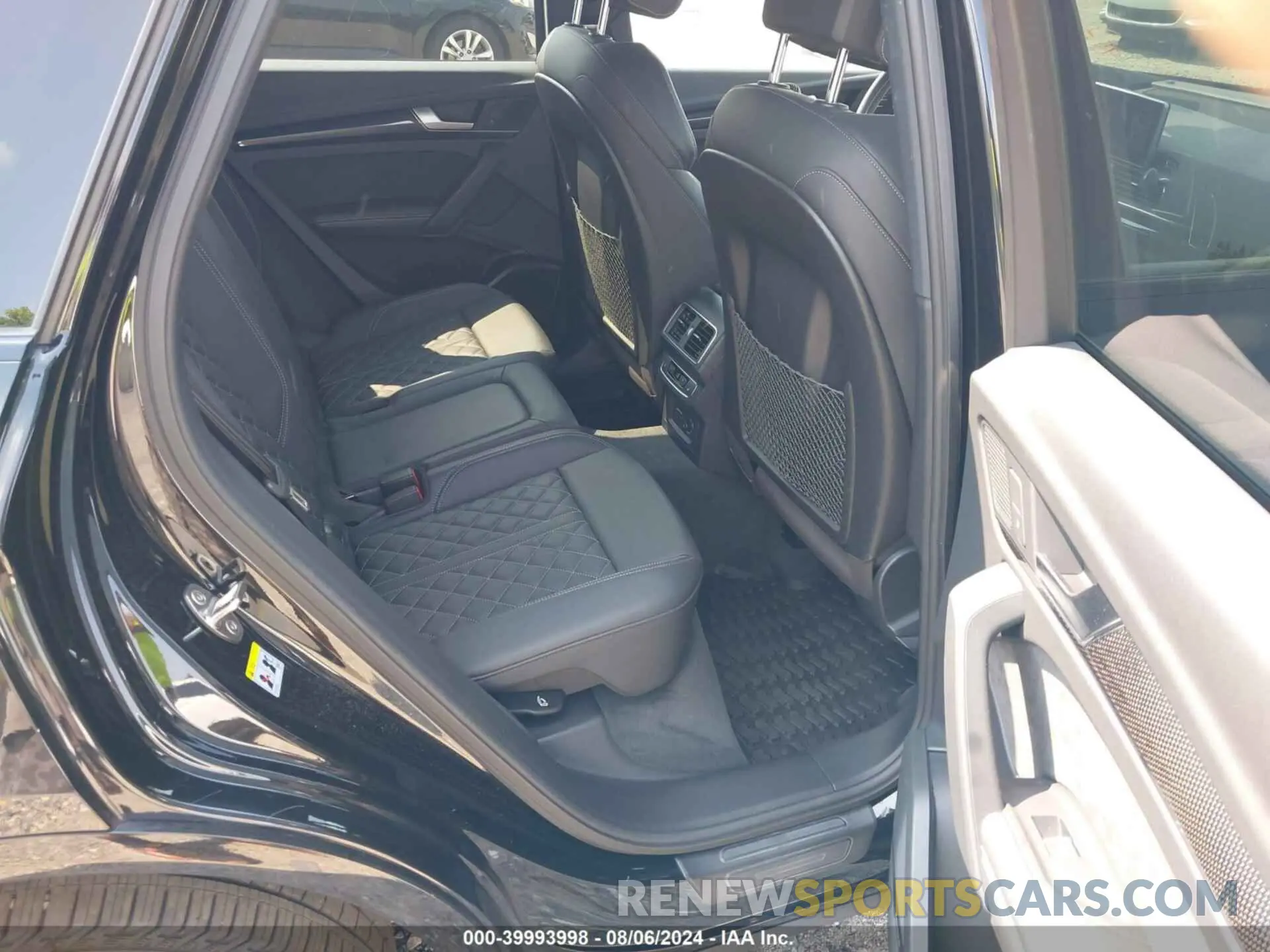 8 Photograph of a damaged car WA1C4AFY6K2004978 AUDI SQ5 2019