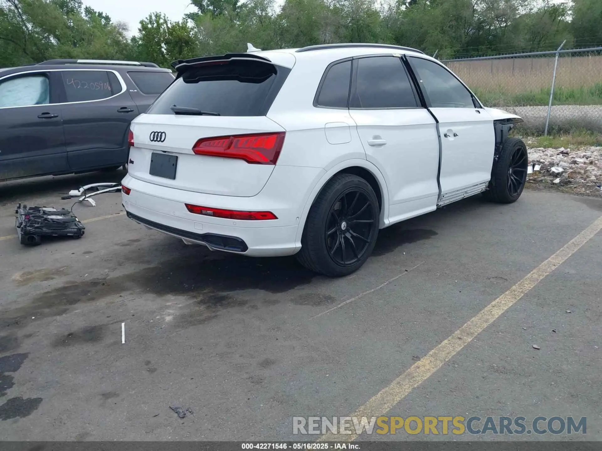 4 Photograph of a damaged car WA1C4AFY7K2015553 AUDI SQ5 2019