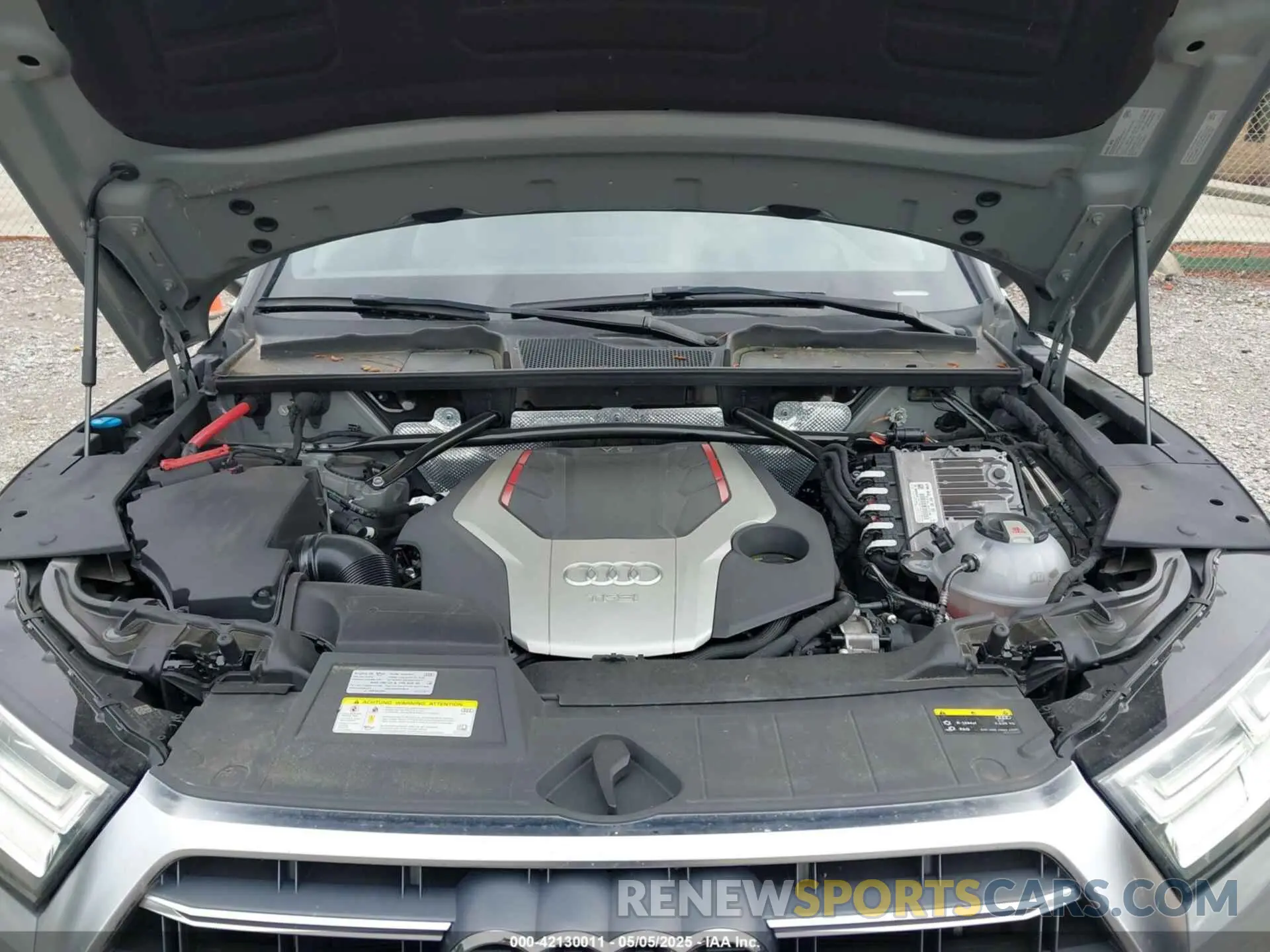 10 Photograph of a damaged car WA1C4AFY8K2012905 AUDI SQ5 2019