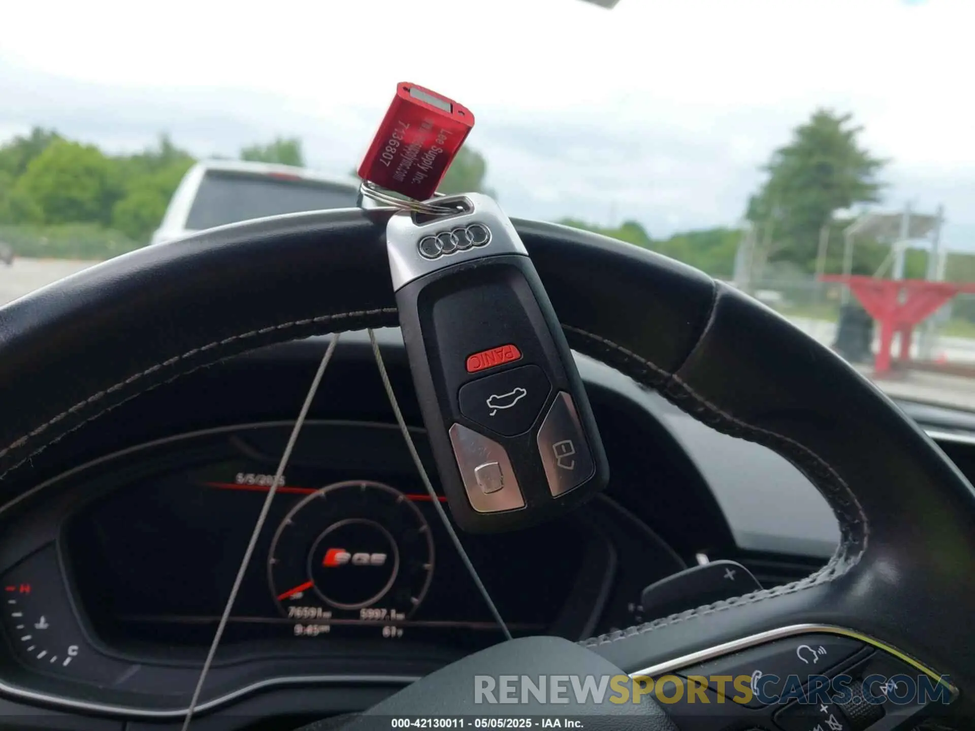 11 Photograph of a damaged car WA1C4AFY8K2012905 AUDI SQ5 2019