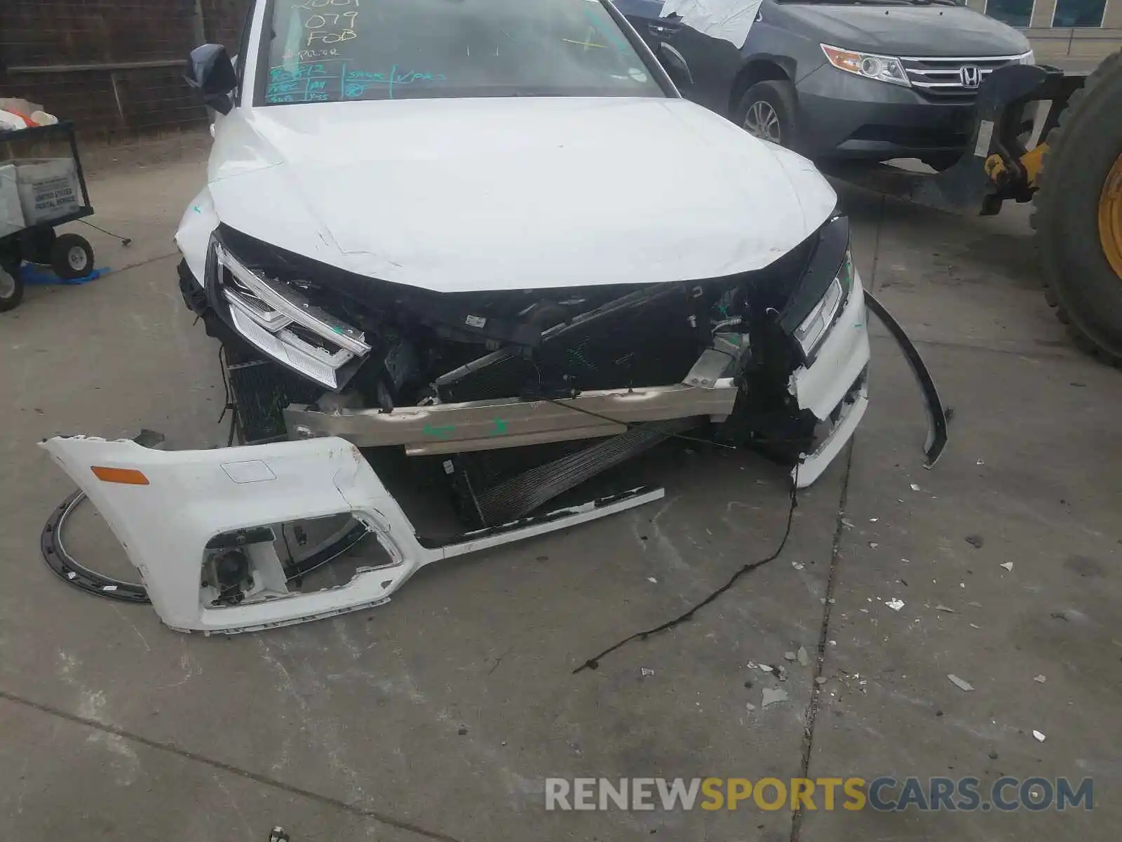 9 Photograph of a damaged car WA1C4AFY8K2041384 AUDI SQ5 2019