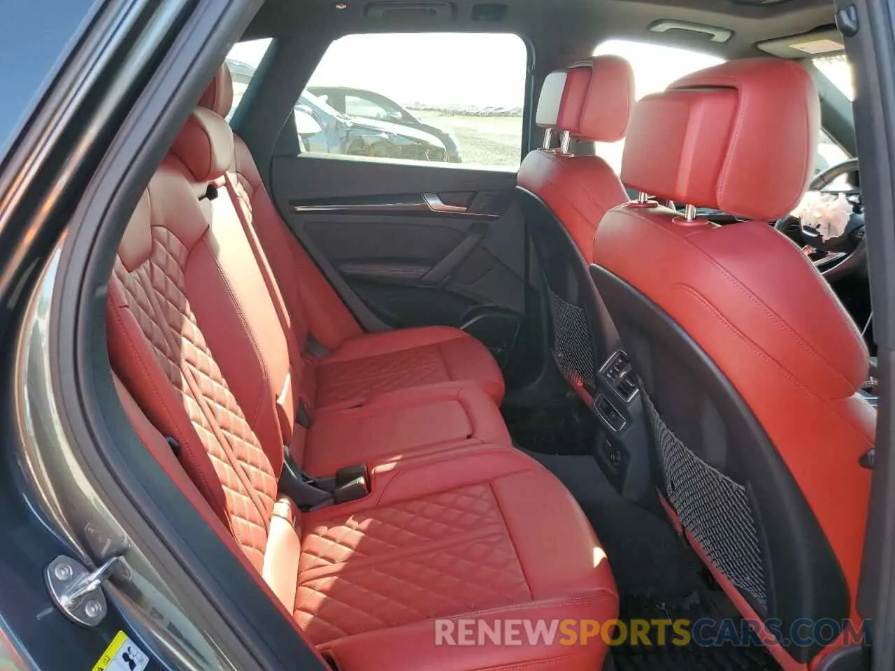 10 Photograph of a damaged car WA1C4AFY8K2041823 AUDI SQ5 2019