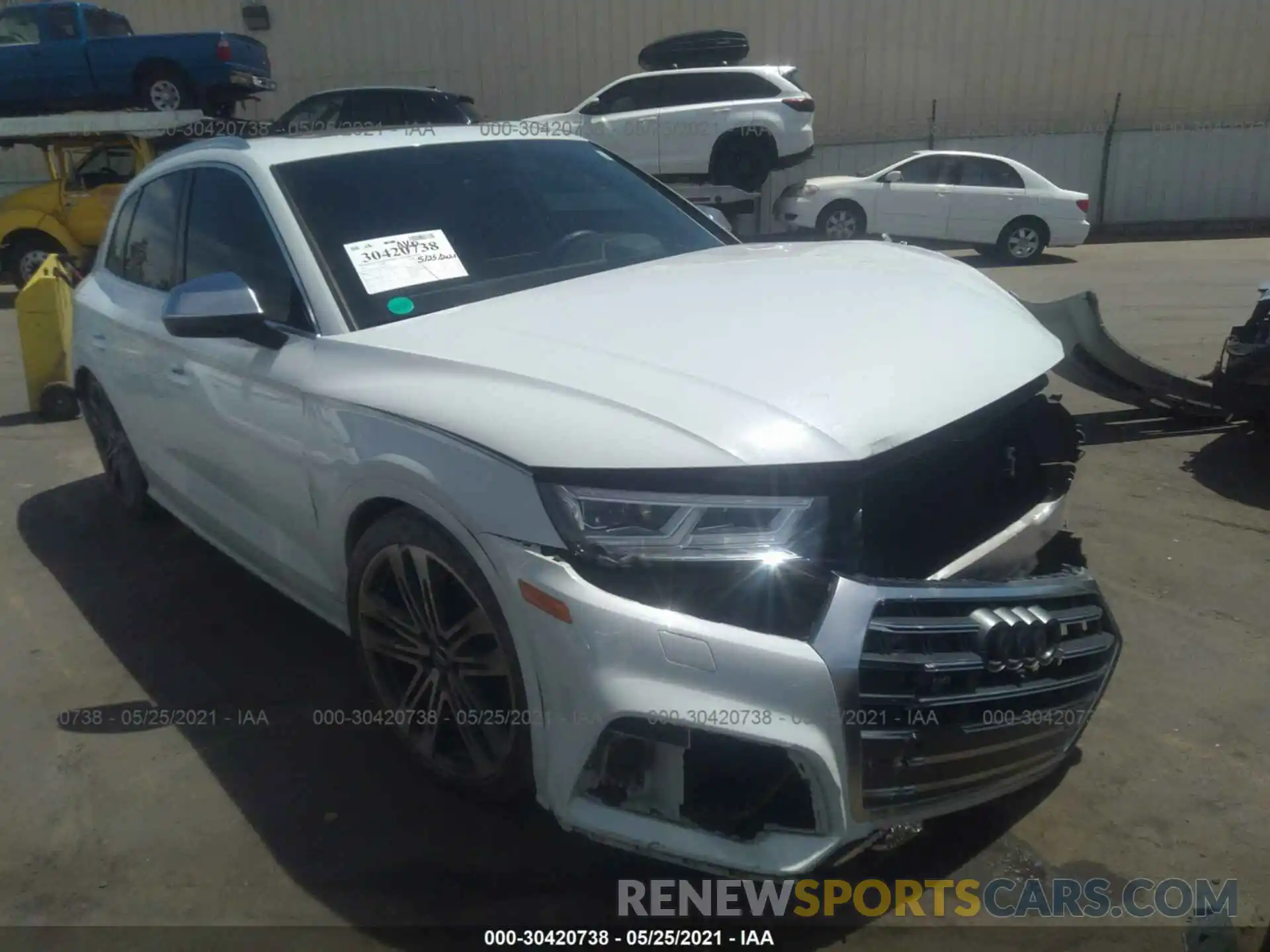 1 Photograph of a damaged car WA1C4AFYXK2041726 AUDI SQ5 2019