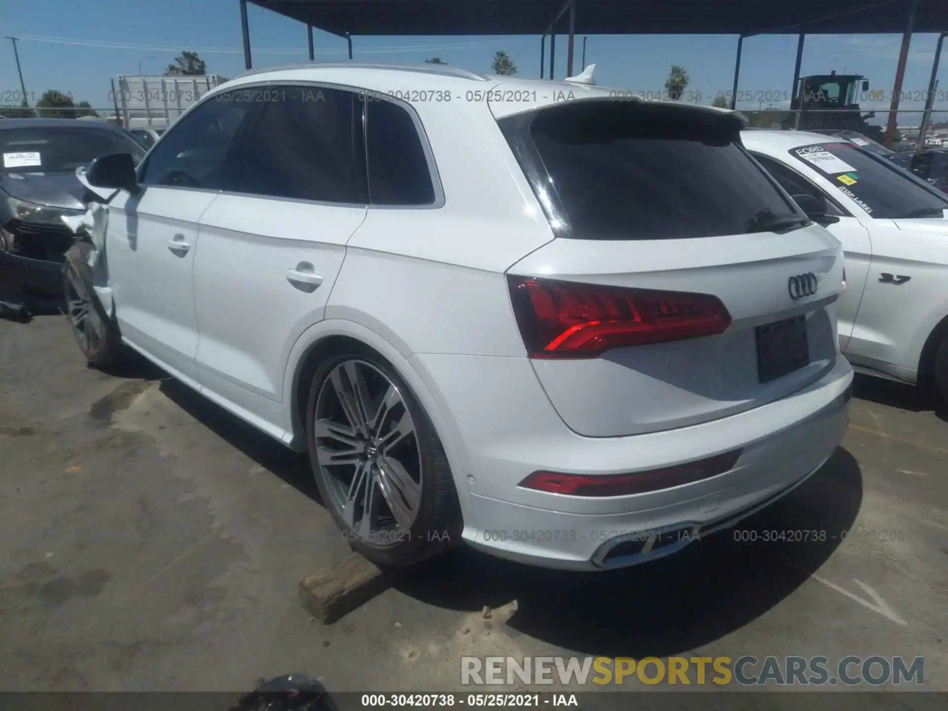 3 Photograph of a damaged car WA1C4AFYXK2041726 AUDI SQ5 2019