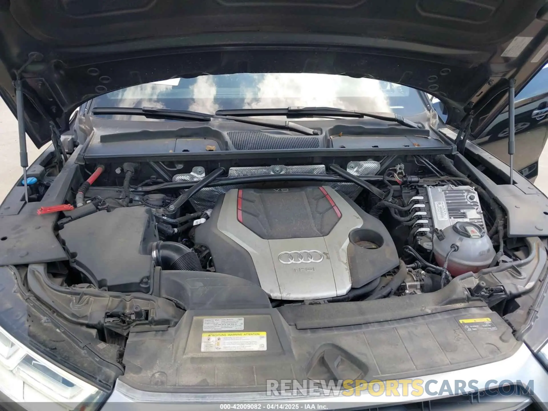 10 Photograph of a damaged car WA1B4AFY0L2059116 AUDI SQ5 2020