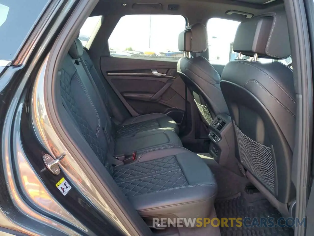 11 Photograph of a damaged car WA1B4AFY0L2123400 AUDI SQ5 2020