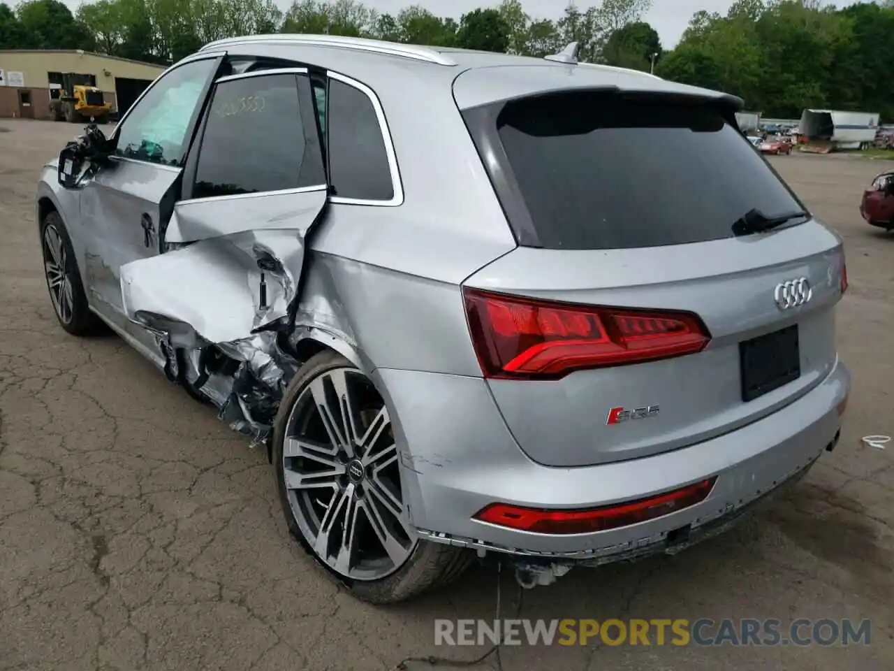 3 Photograph of a damaged car WA1B4AFY1L2001757 AUDI SQ5 2020