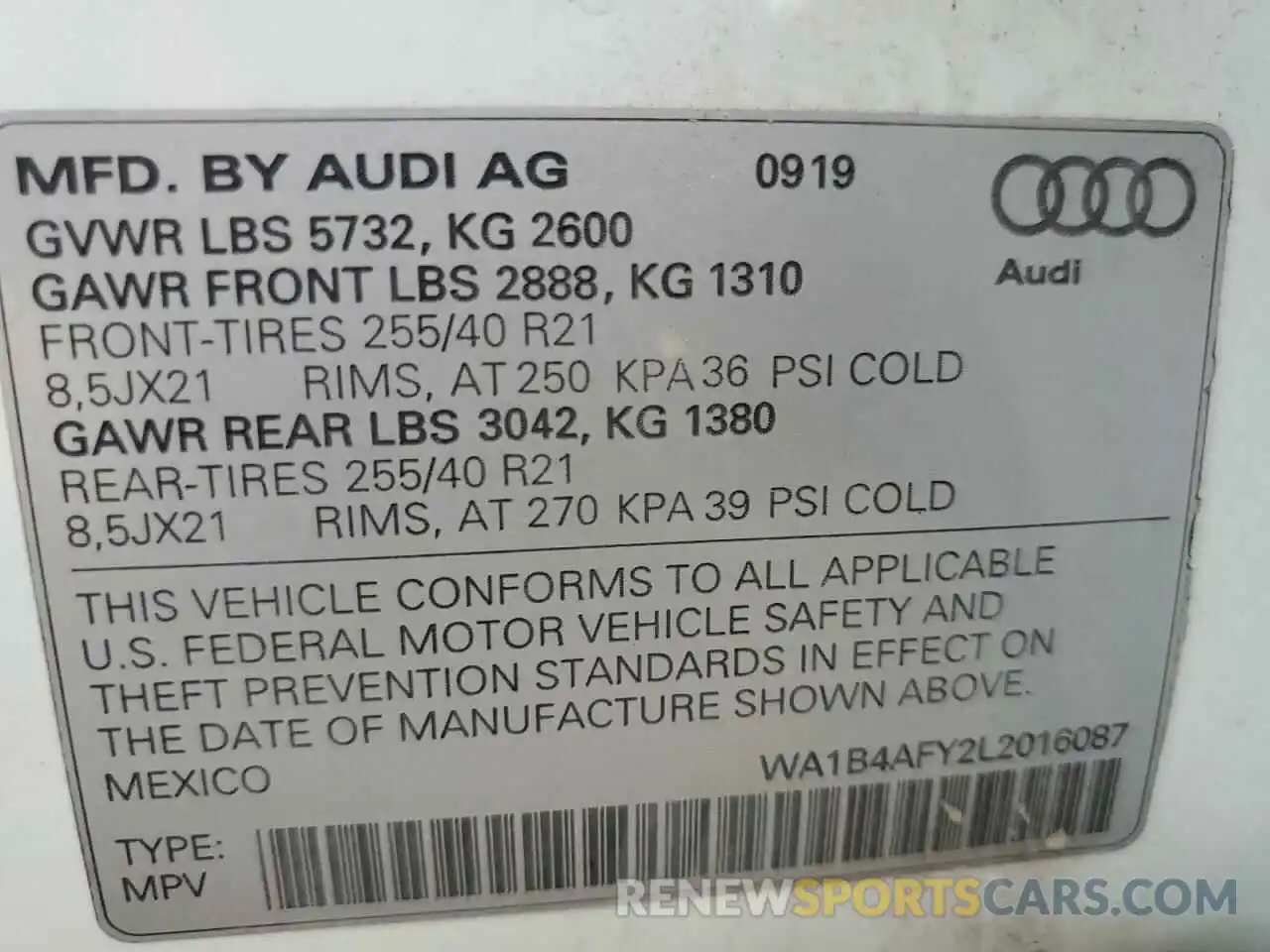 10 Photograph of a damaged car WA1B4AFY2L2016087 AUDI SQ5 2020