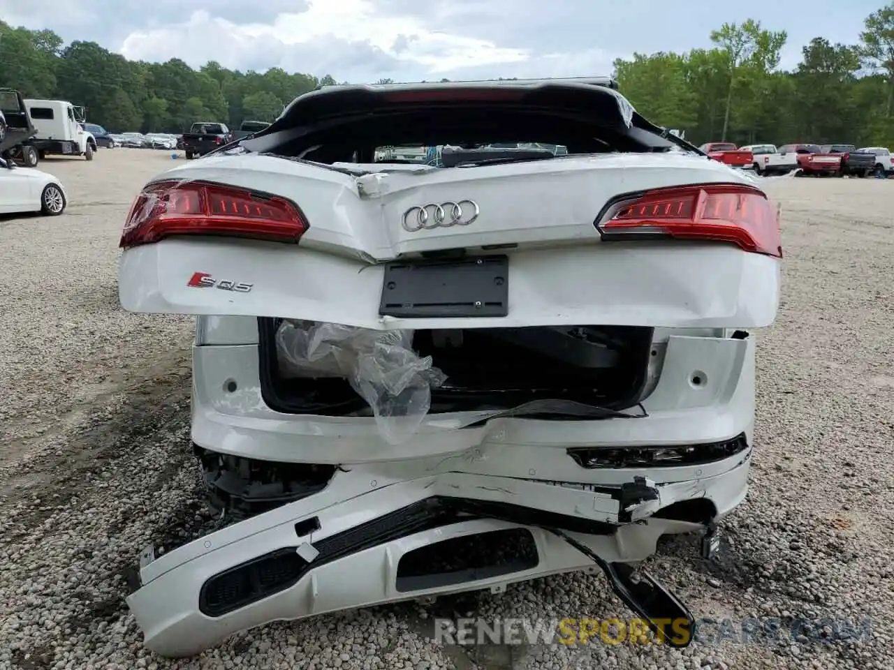 9 Photograph of a damaged car WA1B4AFY2L2016087 AUDI SQ5 2020