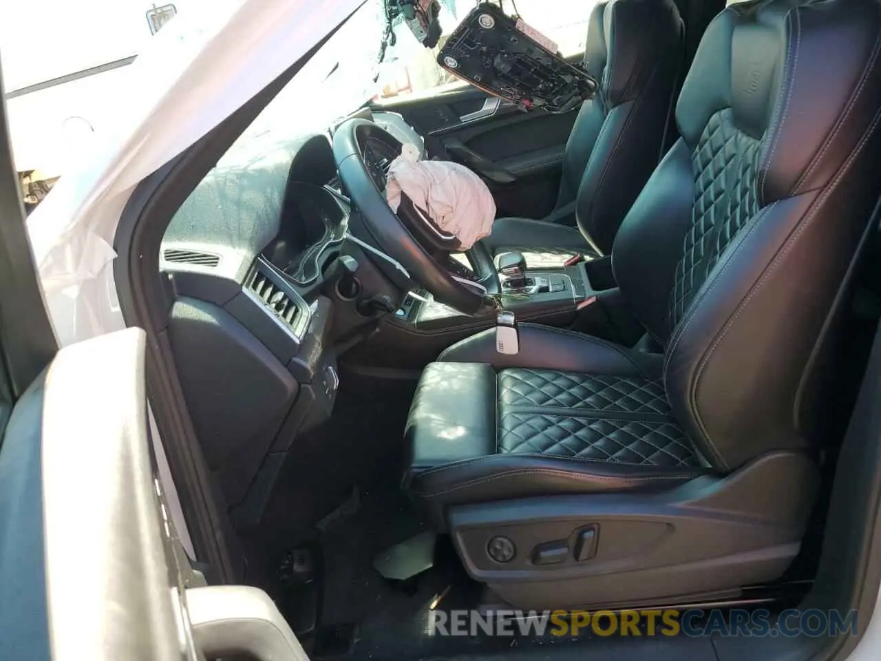 7 Photograph of a damaged car WA1B4AFY4L2062231 AUDI SQ5 2020
