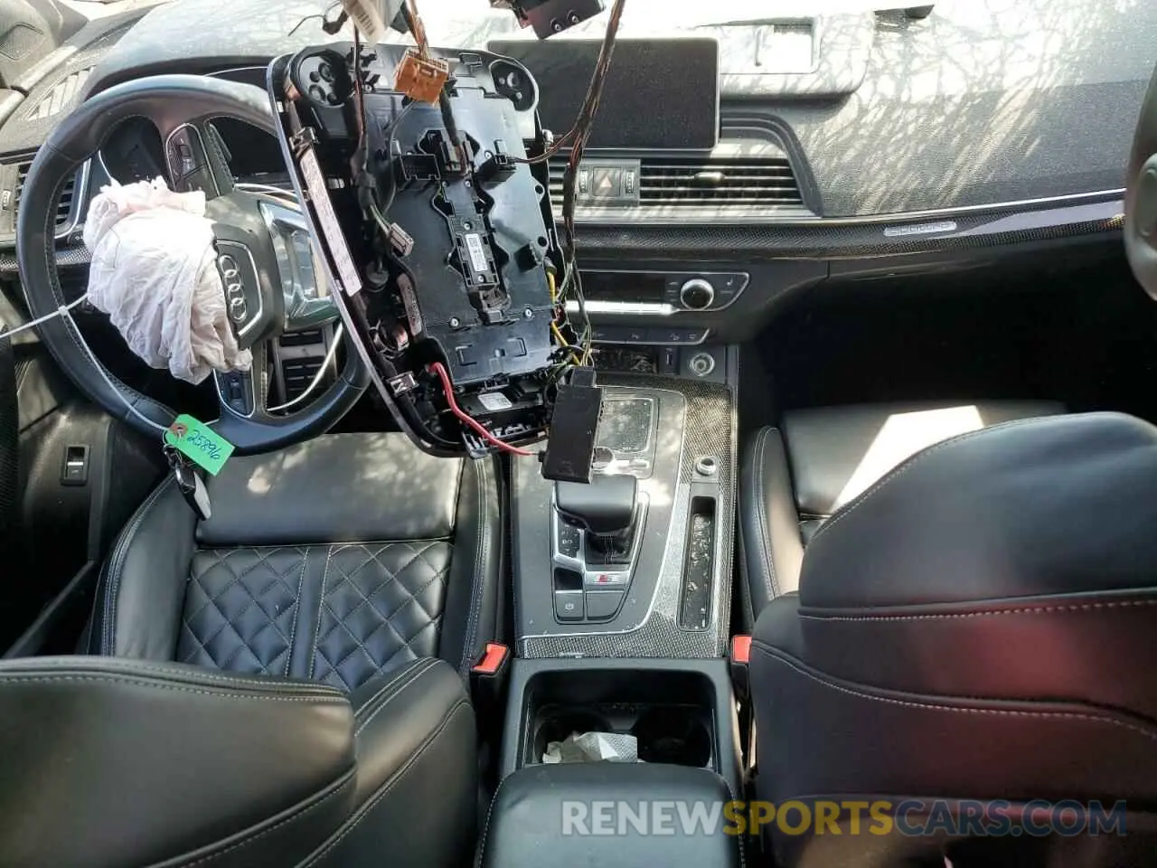 8 Photograph of a damaged car WA1B4AFY4L2062231 AUDI SQ5 2020