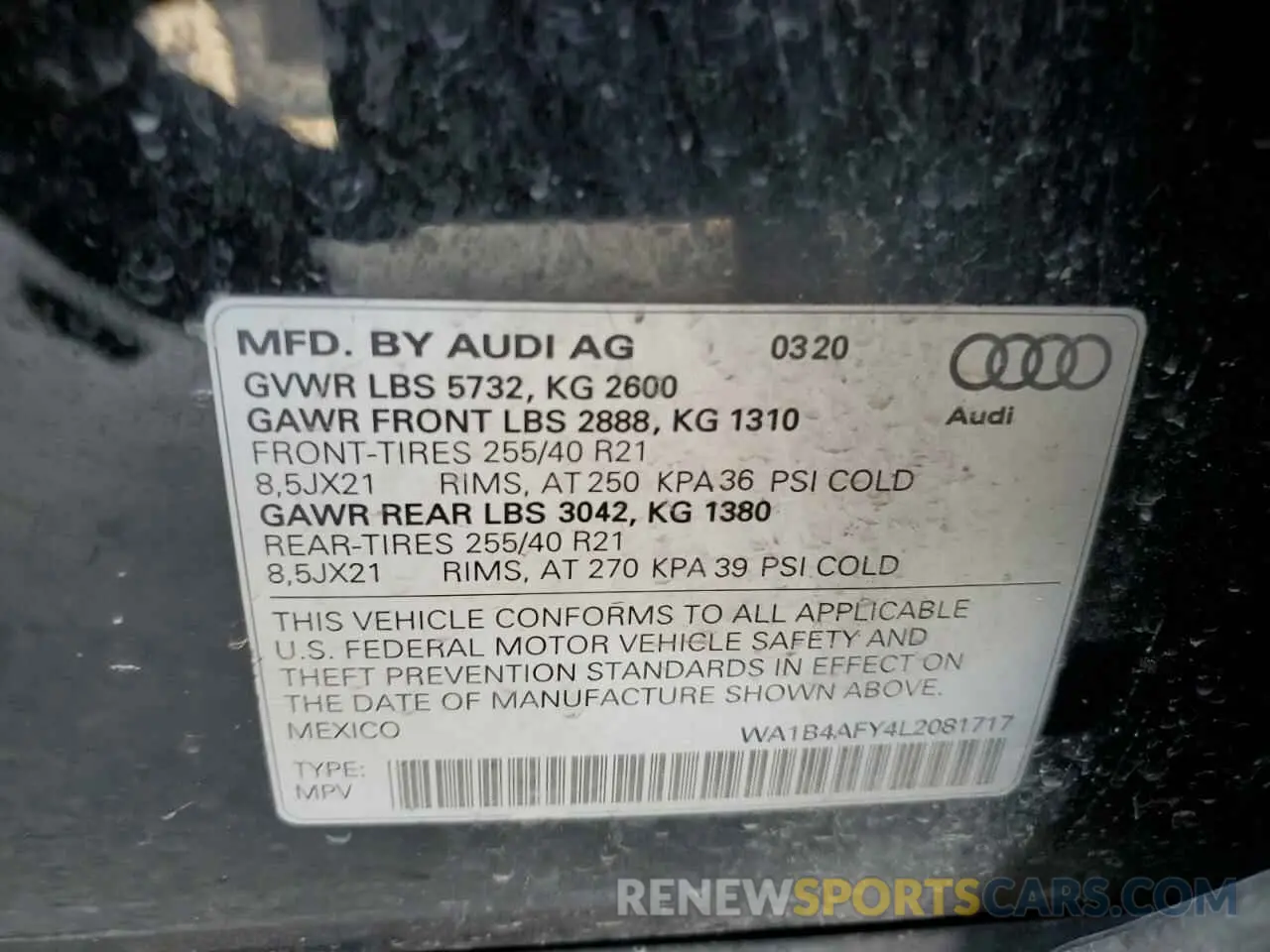 13 Photograph of a damaged car WA1B4AFY4L2081717 AUDI SQ5 2020