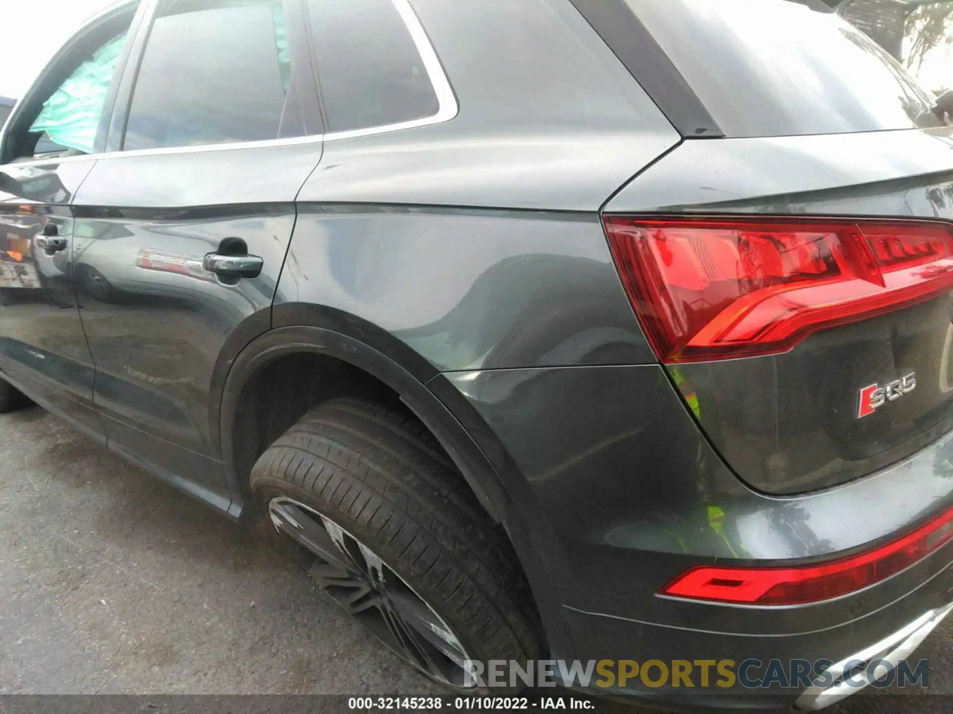 6 Photograph of a damaged car WA1B4AFY5L2010283 AUDI SQ5 2020