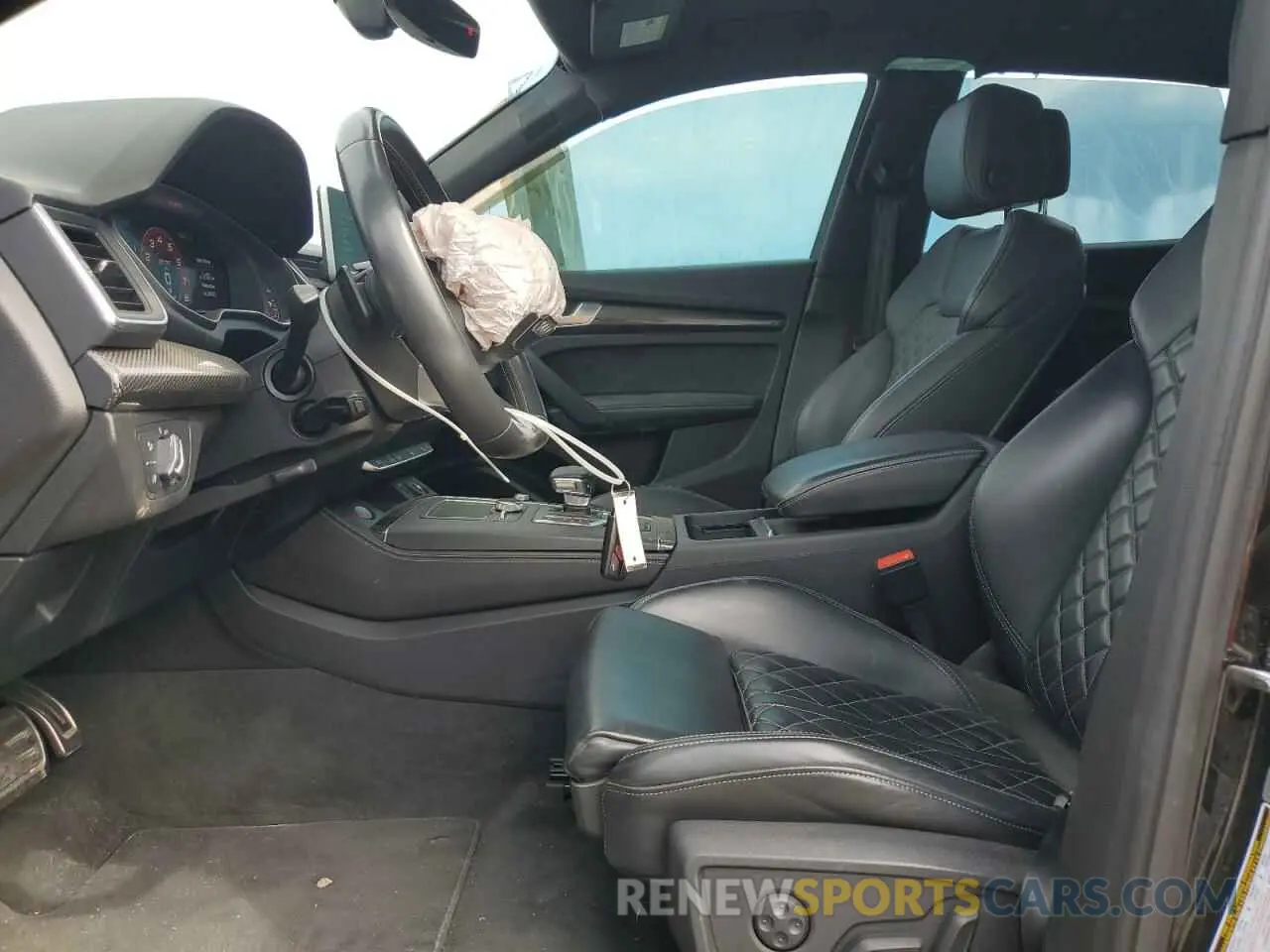 7 Photograph of a damaged car WA1B4AFY5L2080284 AUDI SQ5 2020