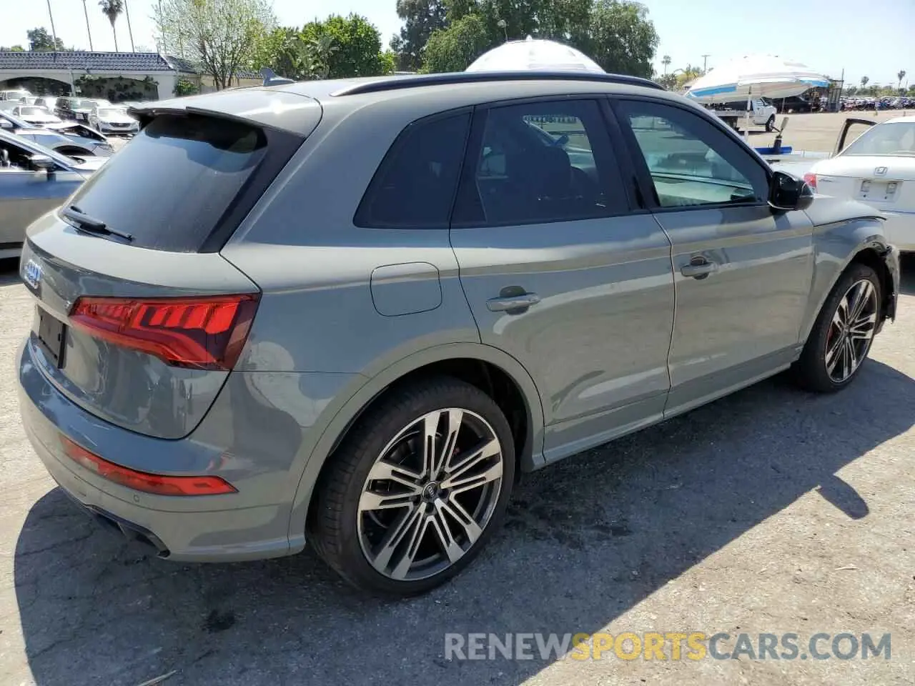 3 Photograph of a damaged car WA1B4AFY6L2015167 AUDI SQ5 2020