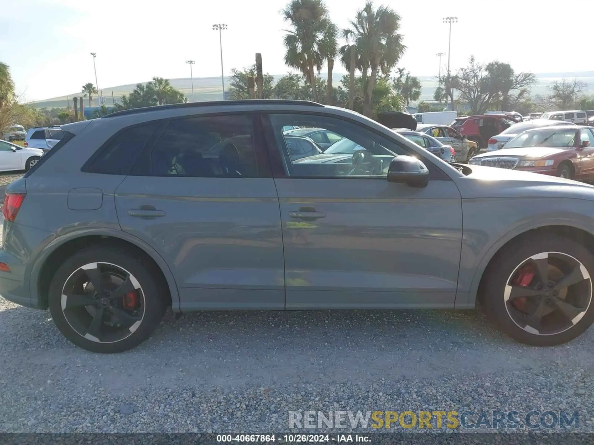 14 Photograph of a damaged car WA1B4AFY6L2019719 AUDI SQ5 2020