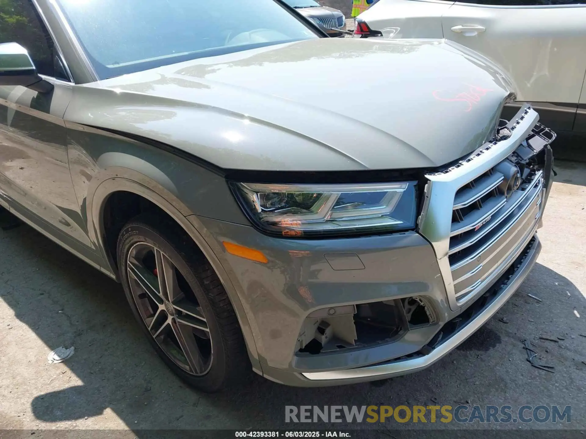 6 Photograph of a damaged car WA1B4AFY7L2042958 AUDI SQ5 2020