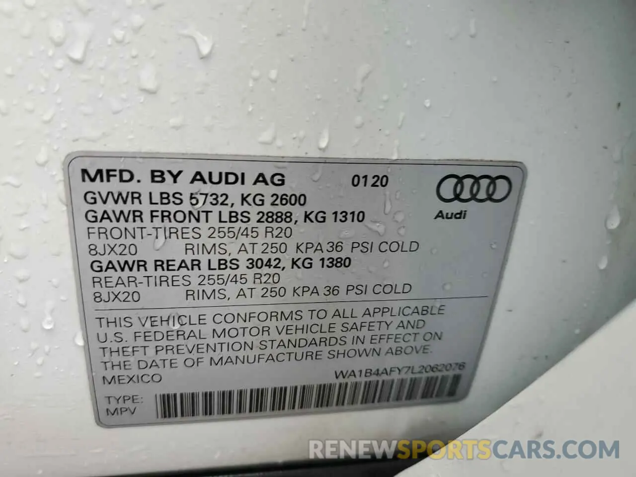 14 Photograph of a damaged car WA1B4AFY7L2062076 AUDI SQ5 2020