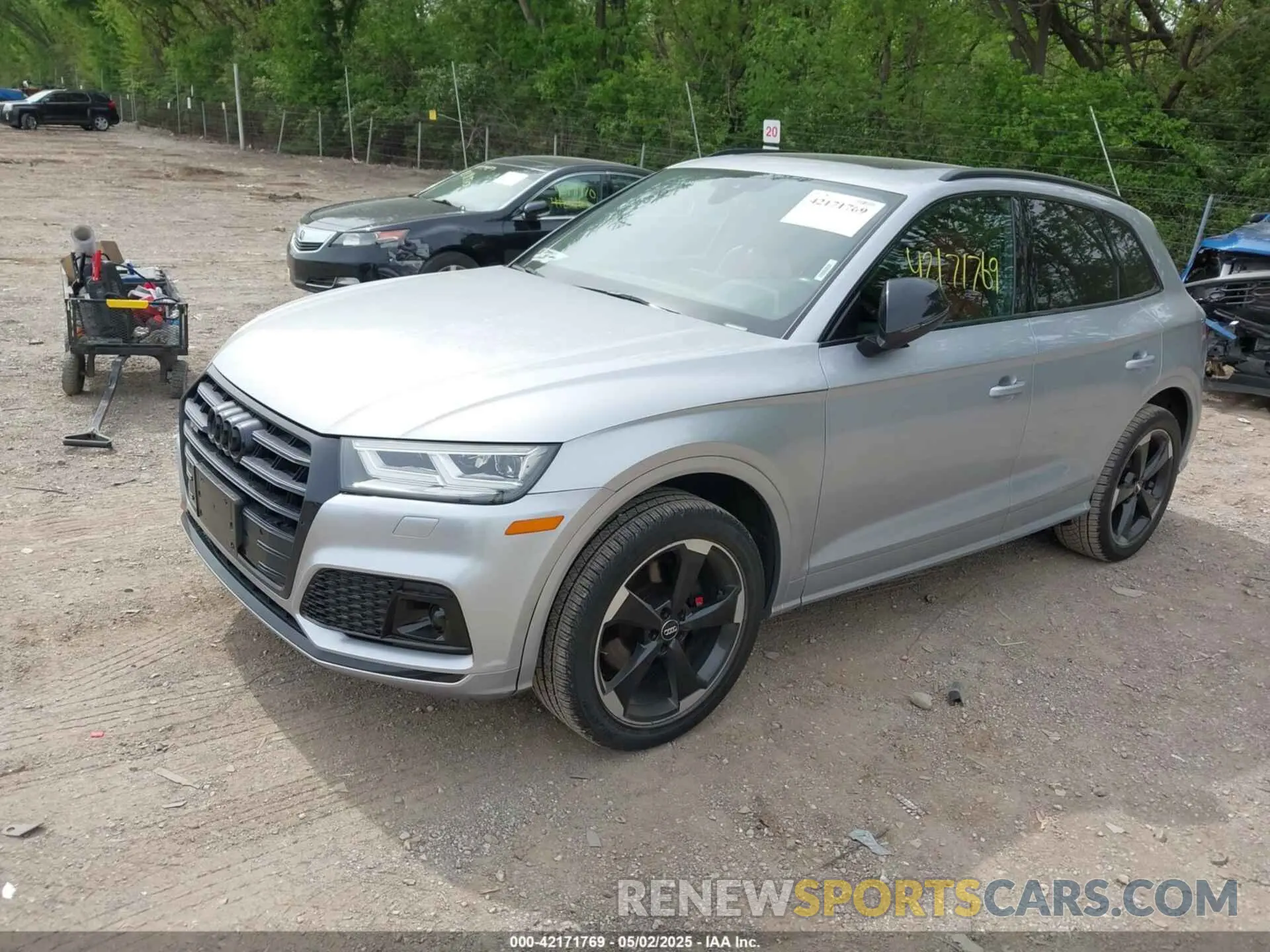 2 Photograph of a damaged car WA1B4AFY7L2085499 AUDI SQ5 2020