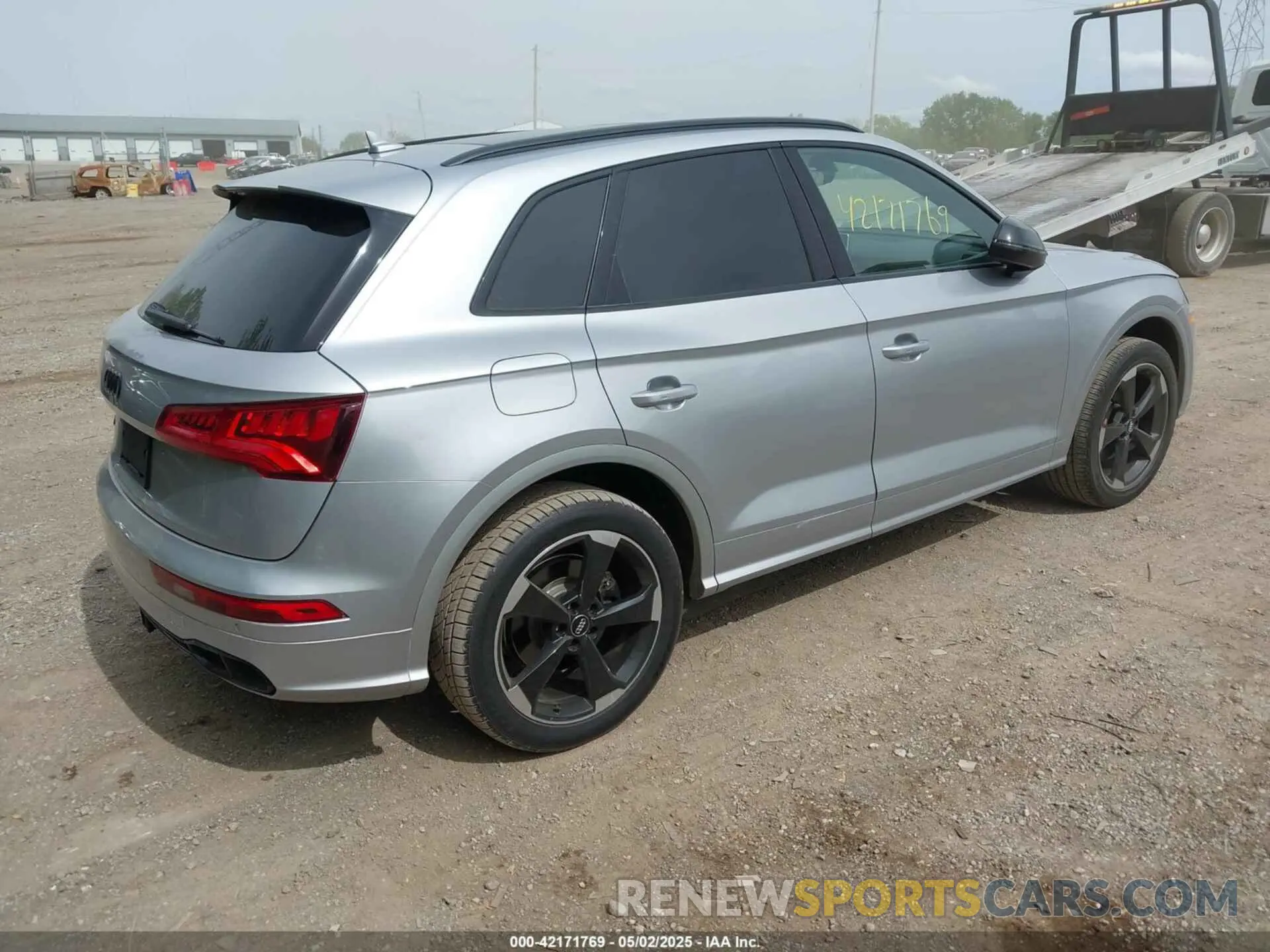 4 Photograph of a damaged car WA1B4AFY7L2085499 AUDI SQ5 2020