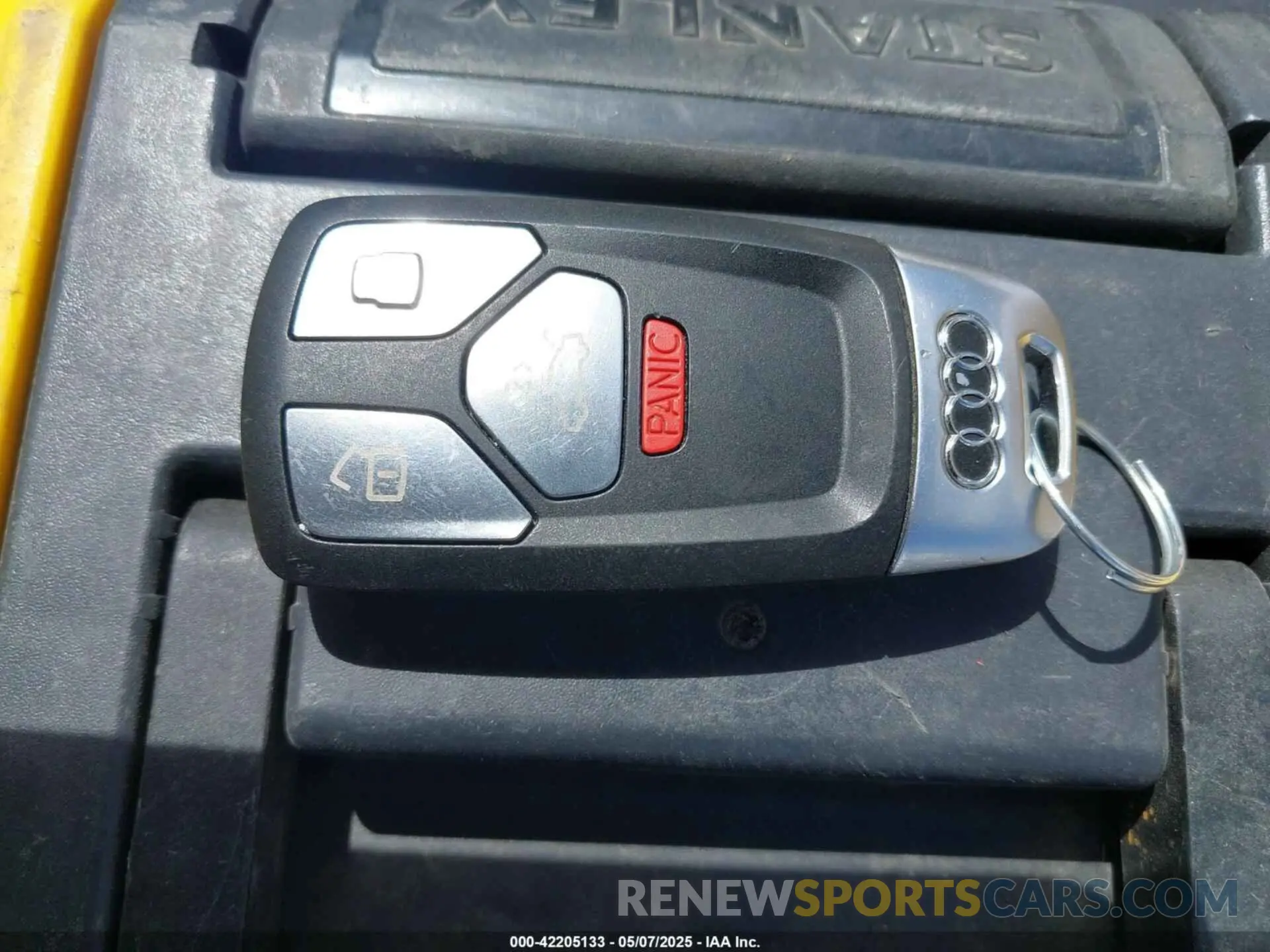 11 Photograph of a damaged car WA1B4AFY8L2040006 AUDI SQ5 2020