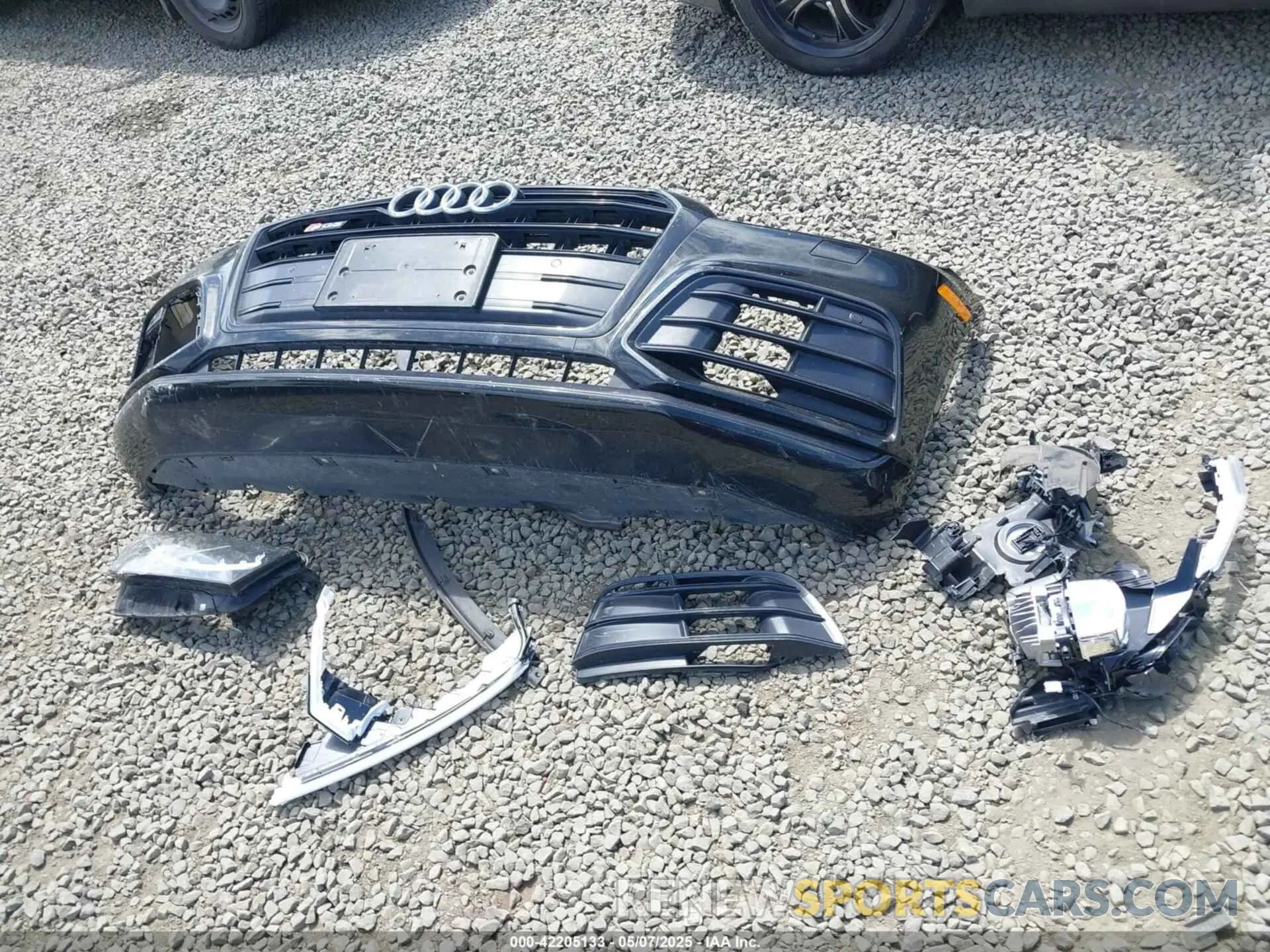 12 Photograph of a damaged car WA1B4AFY8L2040006 AUDI SQ5 2020