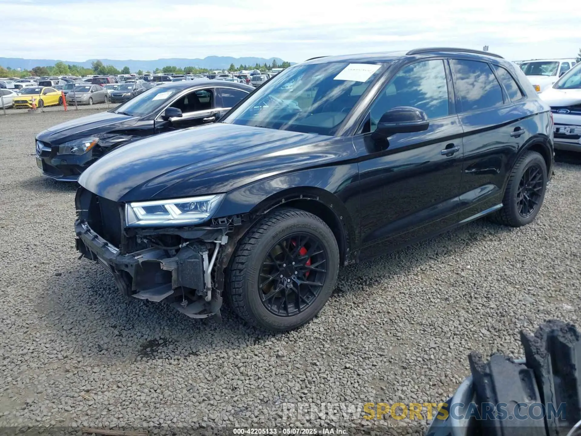 2 Photograph of a damaged car WA1B4AFY8L2040006 AUDI SQ5 2020