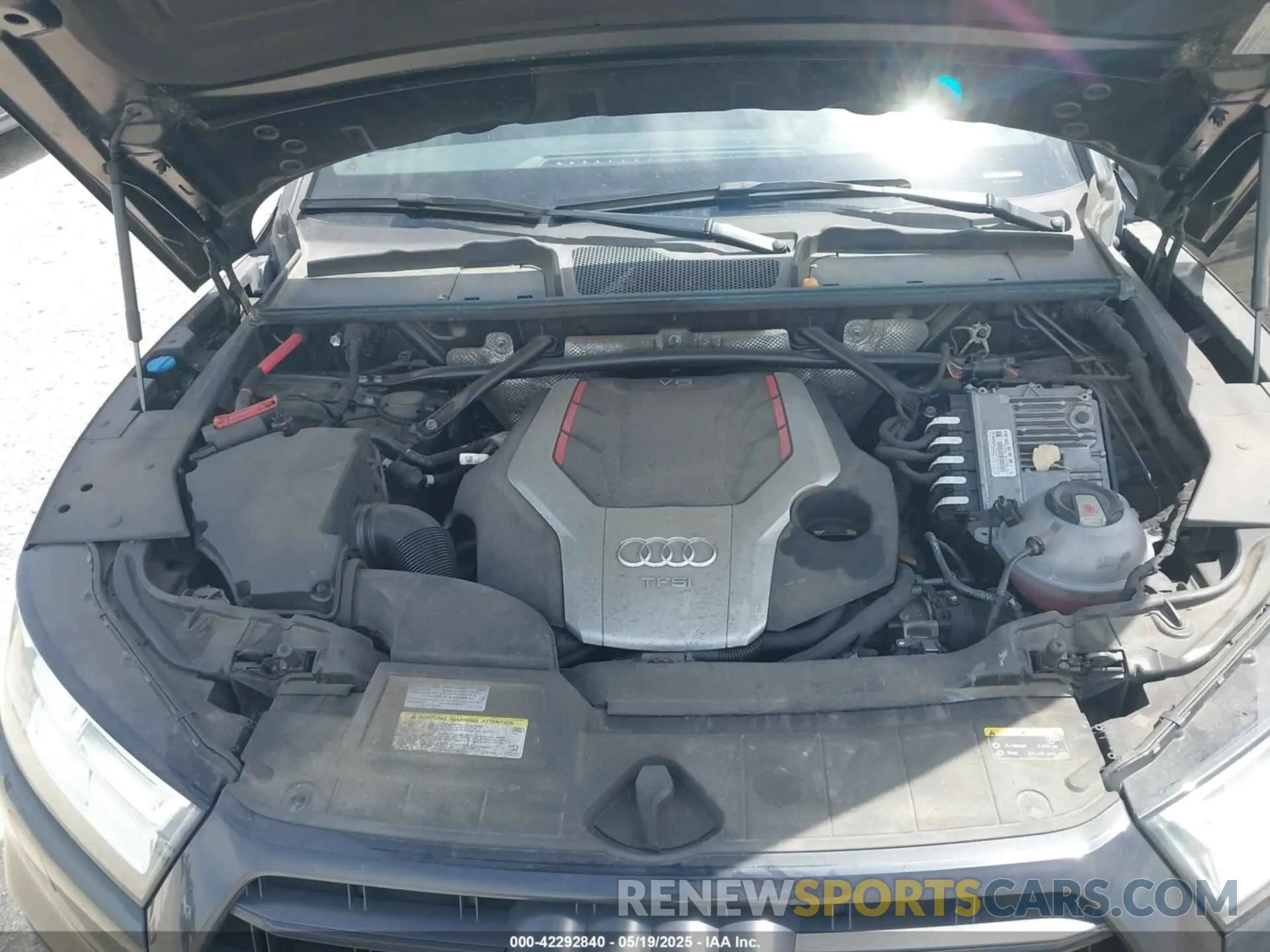 10 Photograph of a damaged car WA1B4AFY9L2041309 AUDI SQ5 2020