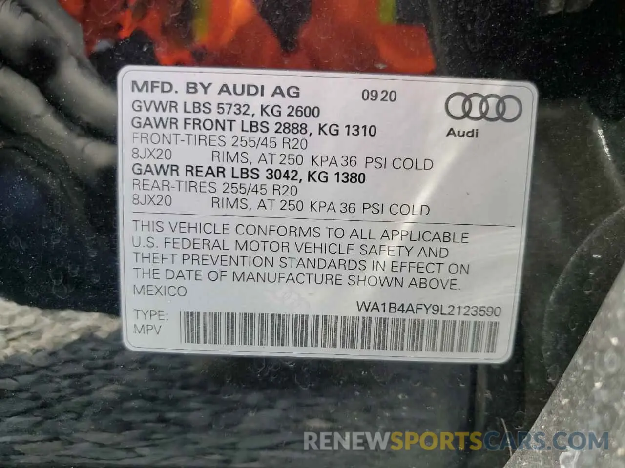 14 Photograph of a damaged car WA1B4AFY9L2123590 AUDI SQ5 2020