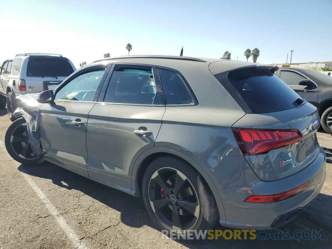 2 Photograph of a damaged car WA1B4AFY9L2123802 AUDI SQ5 2020