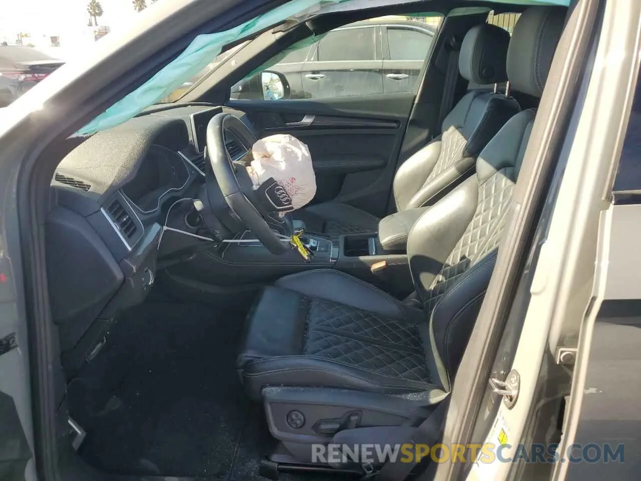7 Photograph of a damaged car WA1B4AFY9L2123802 AUDI SQ5 2020