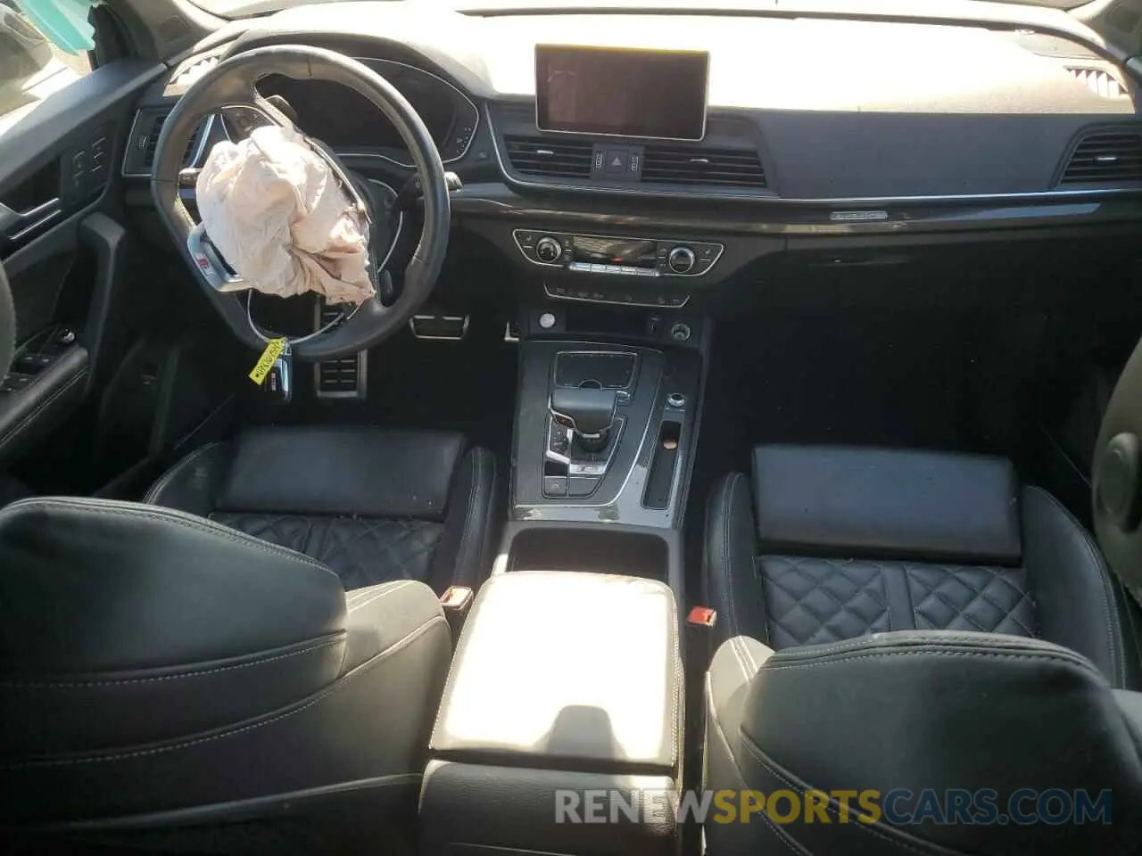 8 Photograph of a damaged car WA1B4AFY9L2123802 AUDI SQ5 2020