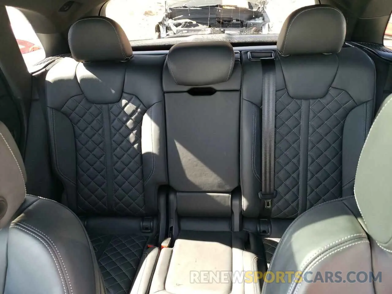 10 Photograph of a damaged car WA1B4AFYXL2094584 AUDI SQ5 2020