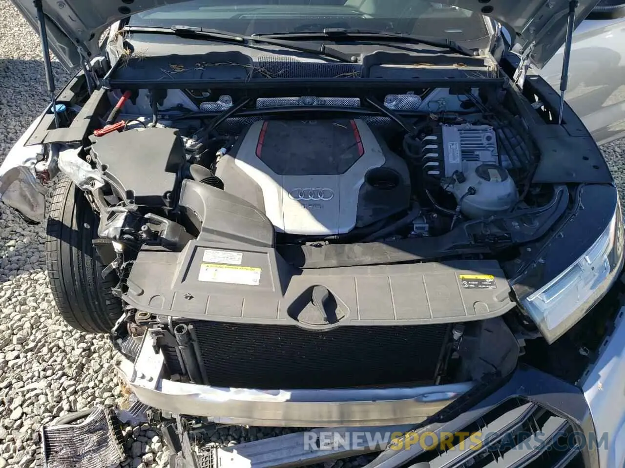 12 Photograph of a damaged car WA1B4AFYXL2094584 AUDI SQ5 2020