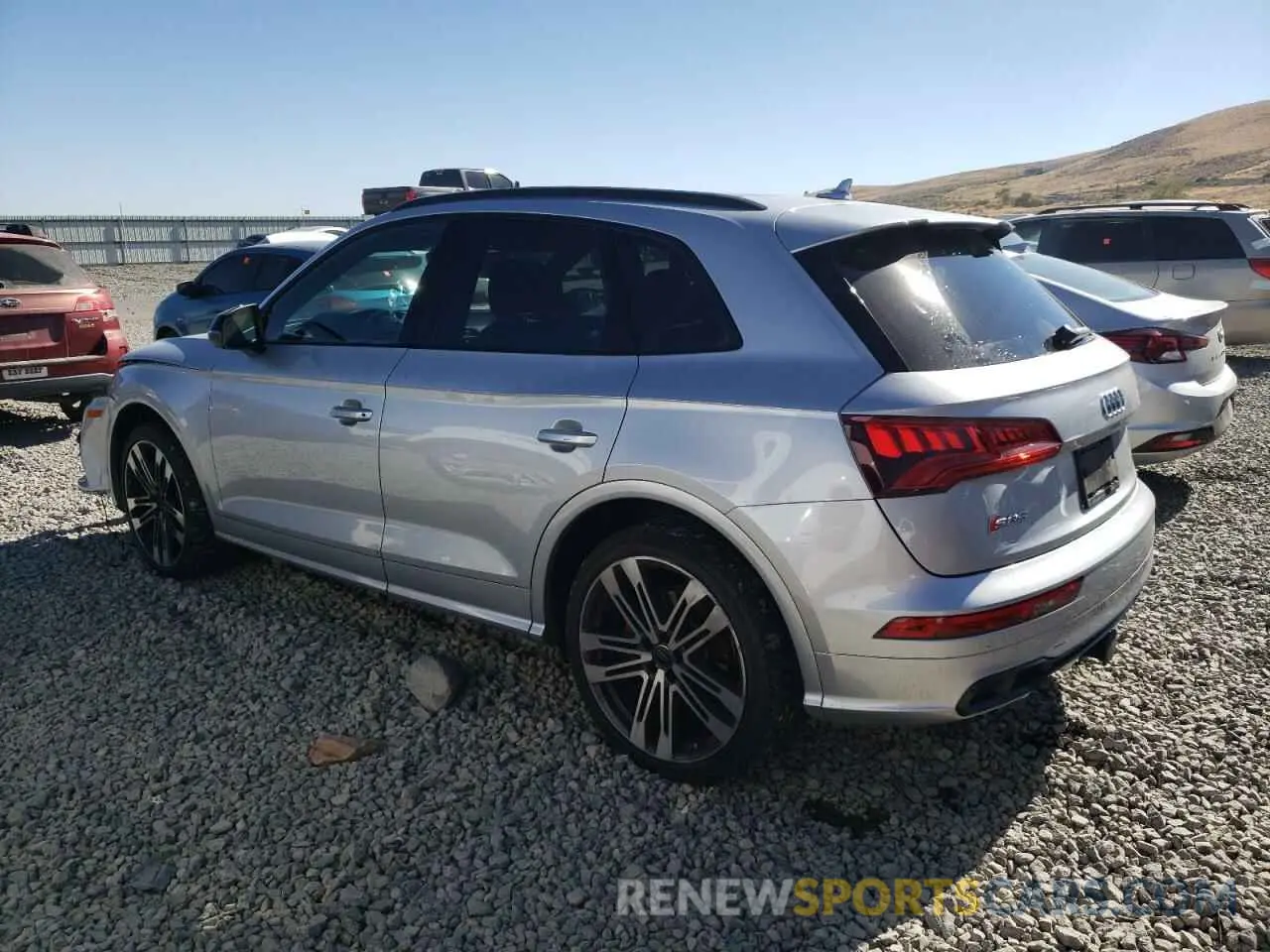 2 Photograph of a damaged car WA1B4AFYXL2094584 AUDI SQ5 2020