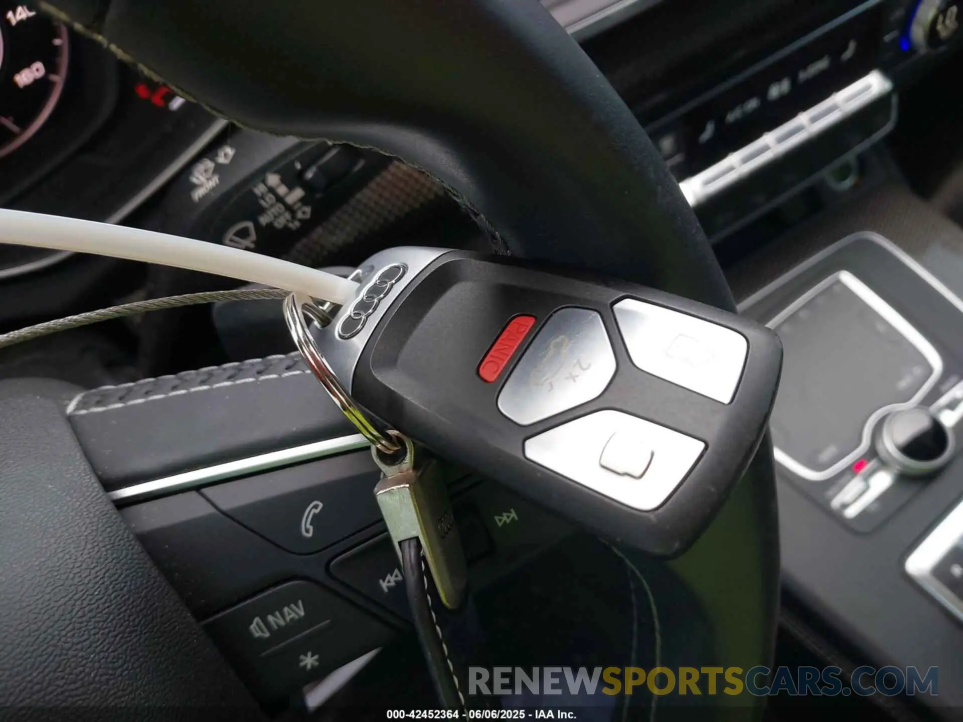 11 Photograph of a damaged car WA1C4AFY1L2107498 AUDI SQ5 2020