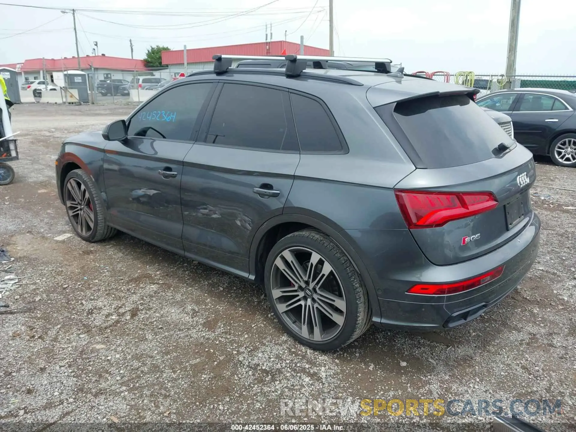 3 Photograph of a damaged car WA1C4AFY1L2107498 AUDI SQ5 2020