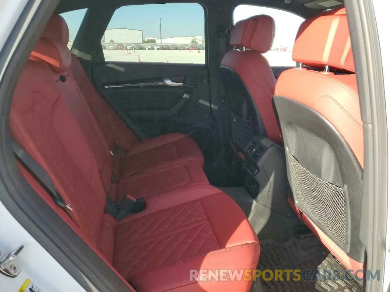 11 Photograph of a damaged car WA1C4AFY3L2095225 AUDI SQ5 2020