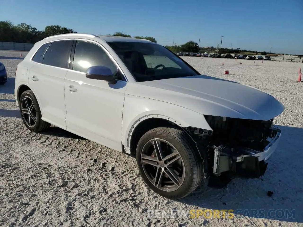 4 Photograph of a damaged car WA1C4AFY3L2095225 AUDI SQ5 2020