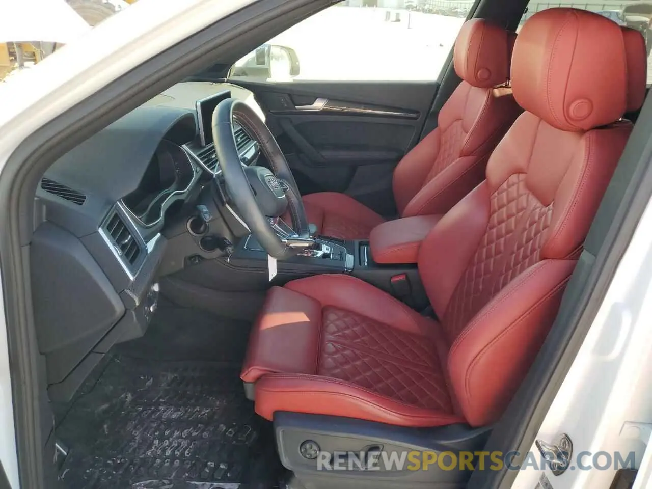 7 Photograph of a damaged car WA1C4AFY3L2095225 AUDI SQ5 2020